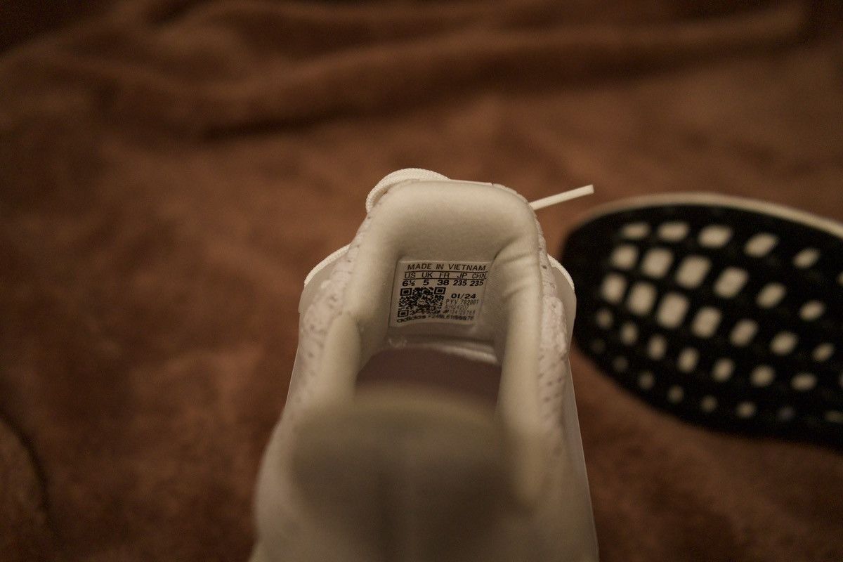 Adidas Adidas Ultraboost 1.0 W 2023 Size US 6.5 / IT 36.5 - 12 Thumbnail