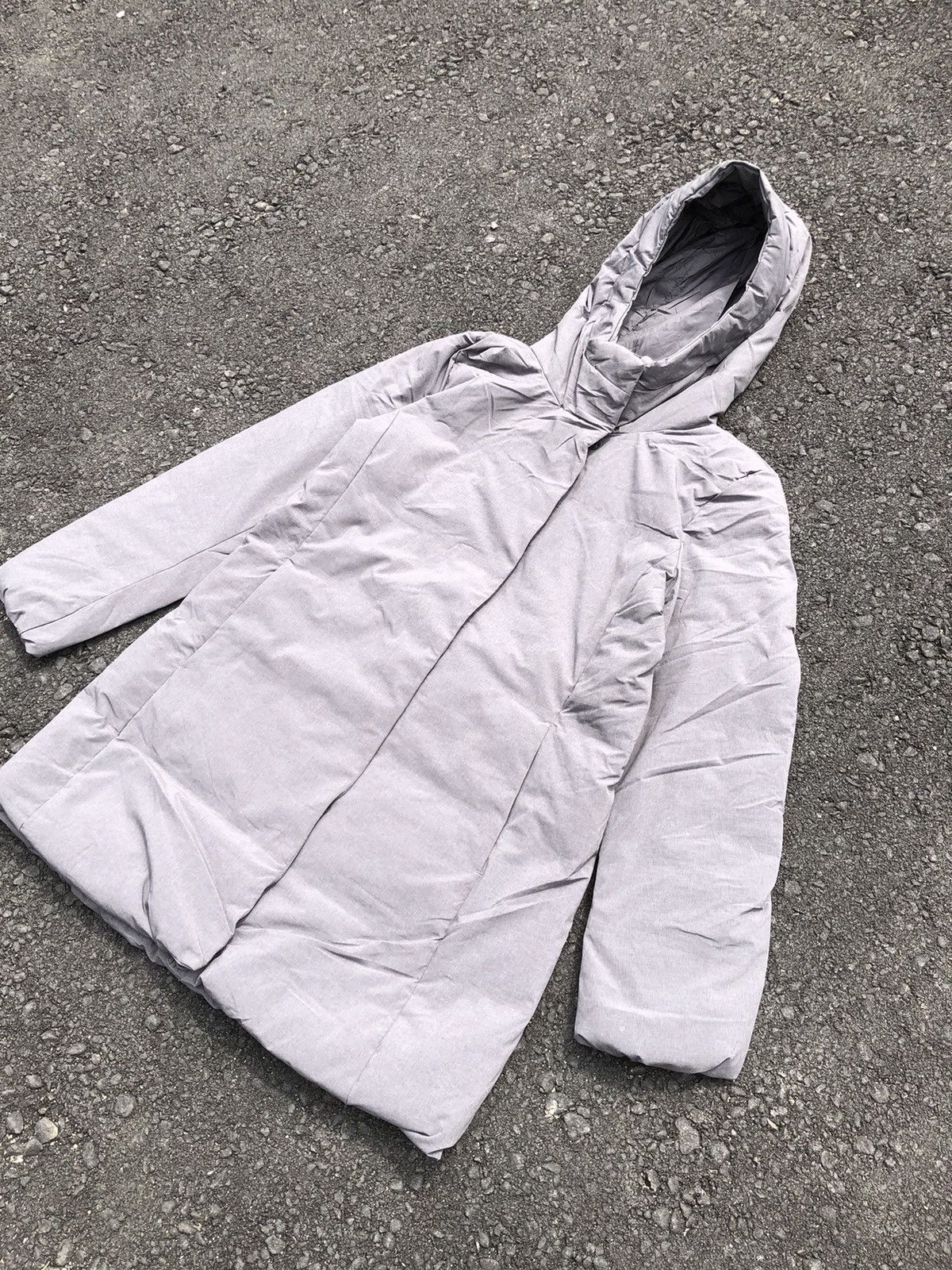 Japanese Brand Uniqlo Down Parka Coat Jacket Gray Long Hooded Size M / US 6-8 / IT 42-44 - 2 Thumbnail