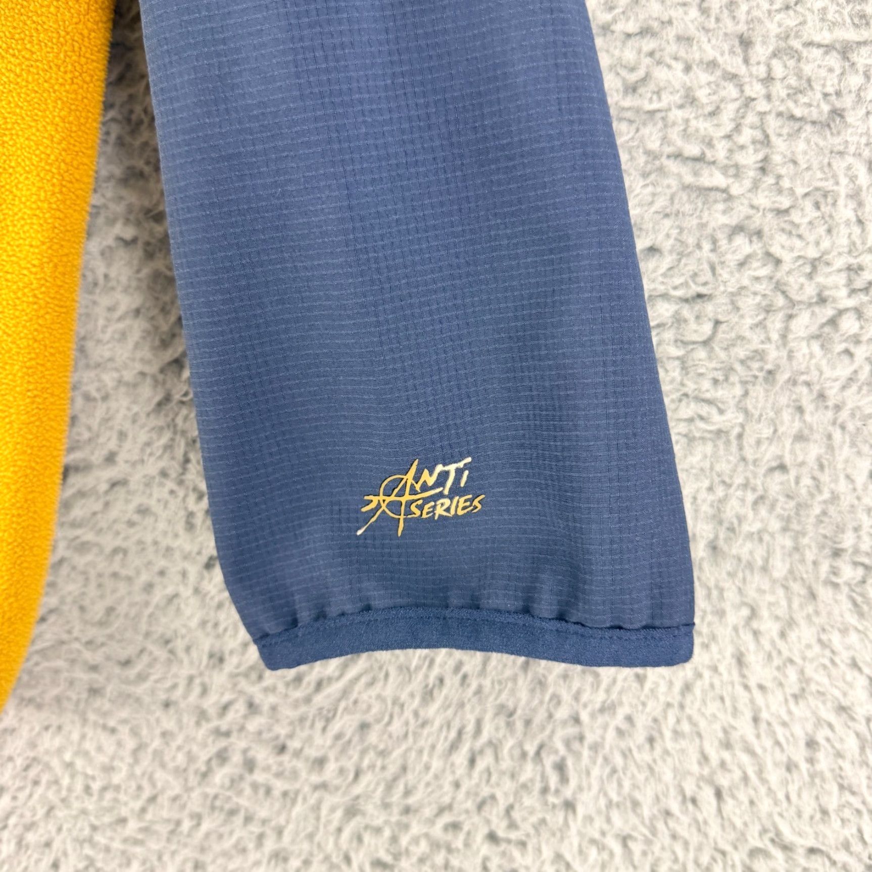 Rip Curl Rip Curl Hike Anti Series Pullover Sweater Mens Large Blue Yellow Long Sleeve Size US L / EU 52-54 / 3 - 5 Thumbnail