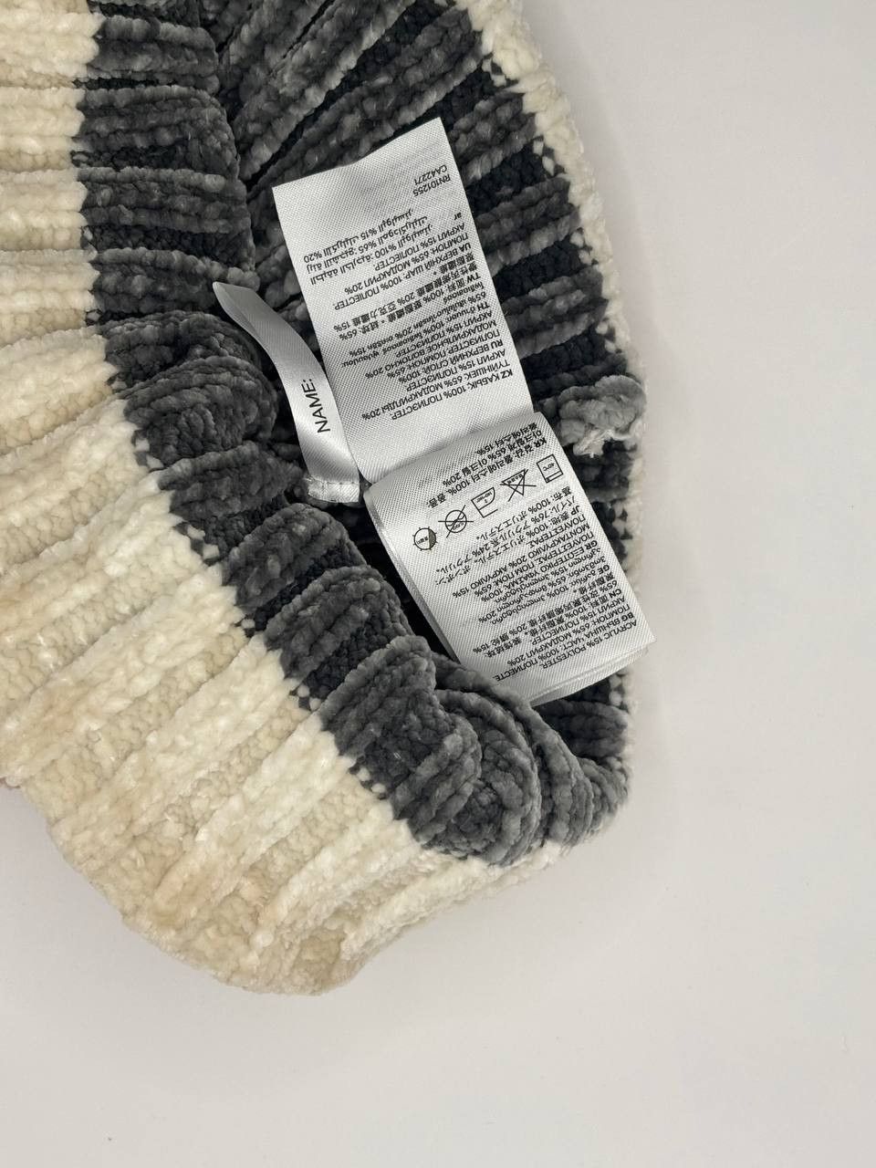 H&M H&M Pastel Color-block Chenille Velvet Beanie Size ONE SIZE - 4 Thumbnail