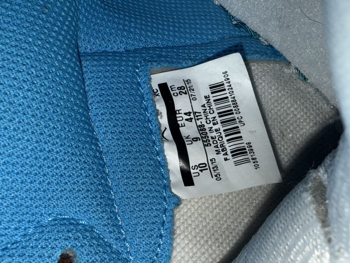 Jordan Brand Air Jordan 1 UNC 2015 Release Size US 10 / EU 43 - 7 Thumbnail