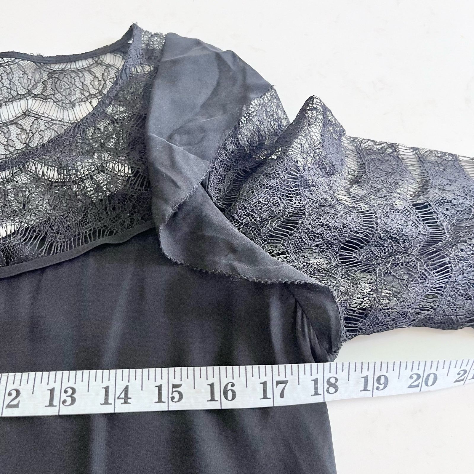 Rebecca Minkoff Rebecca Minkoff Black Silk Lace 3/4 Sleeve Henley Blouse Size S / US 4 / IT 40 - 10 Thumbnail