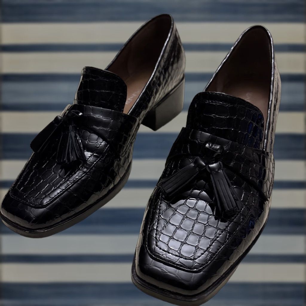 Donald Pliner Black Patent Leather Croc Embossed Block Heel Shoes Loafers Women Size 9 M