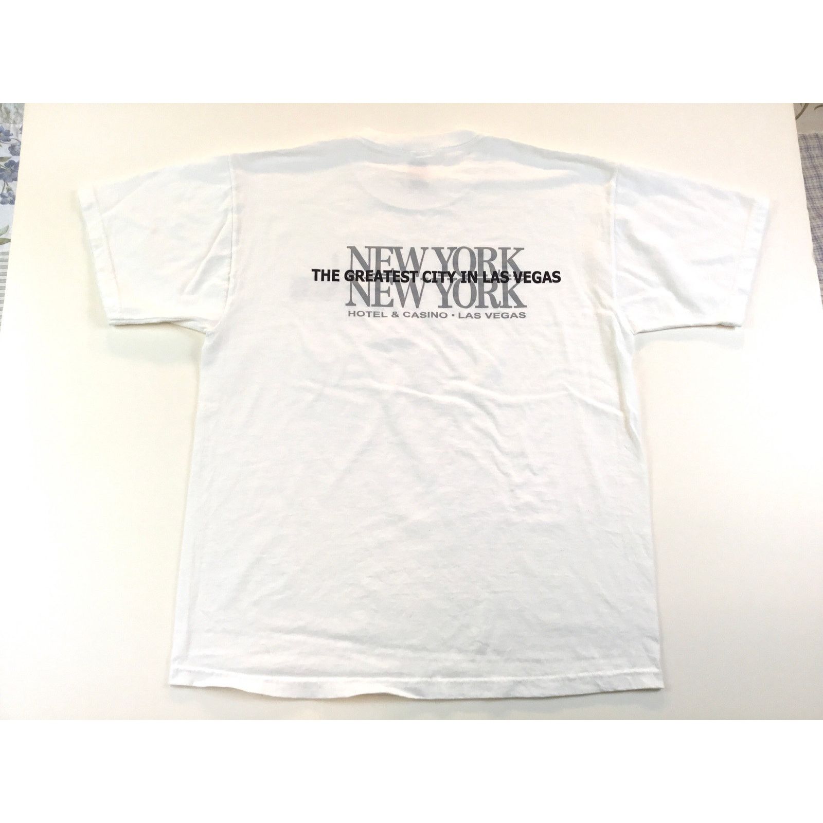 Fruit Of The Loom New York New York Hotel Casino Las Vegas Graphics T-Shirt L Size US L / EU 52-54 / 3 - 3 Thumbnail