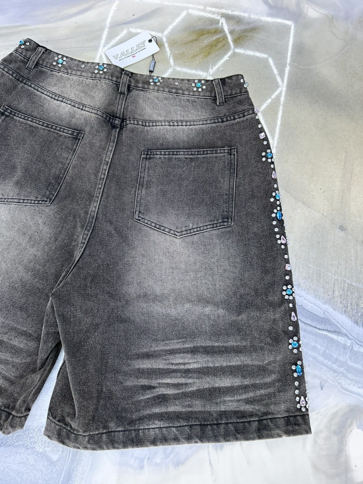 Vale Vale Black Candy Jean Shorts Size 36 Size US 36 / EU 52 - 10 Thumbnail