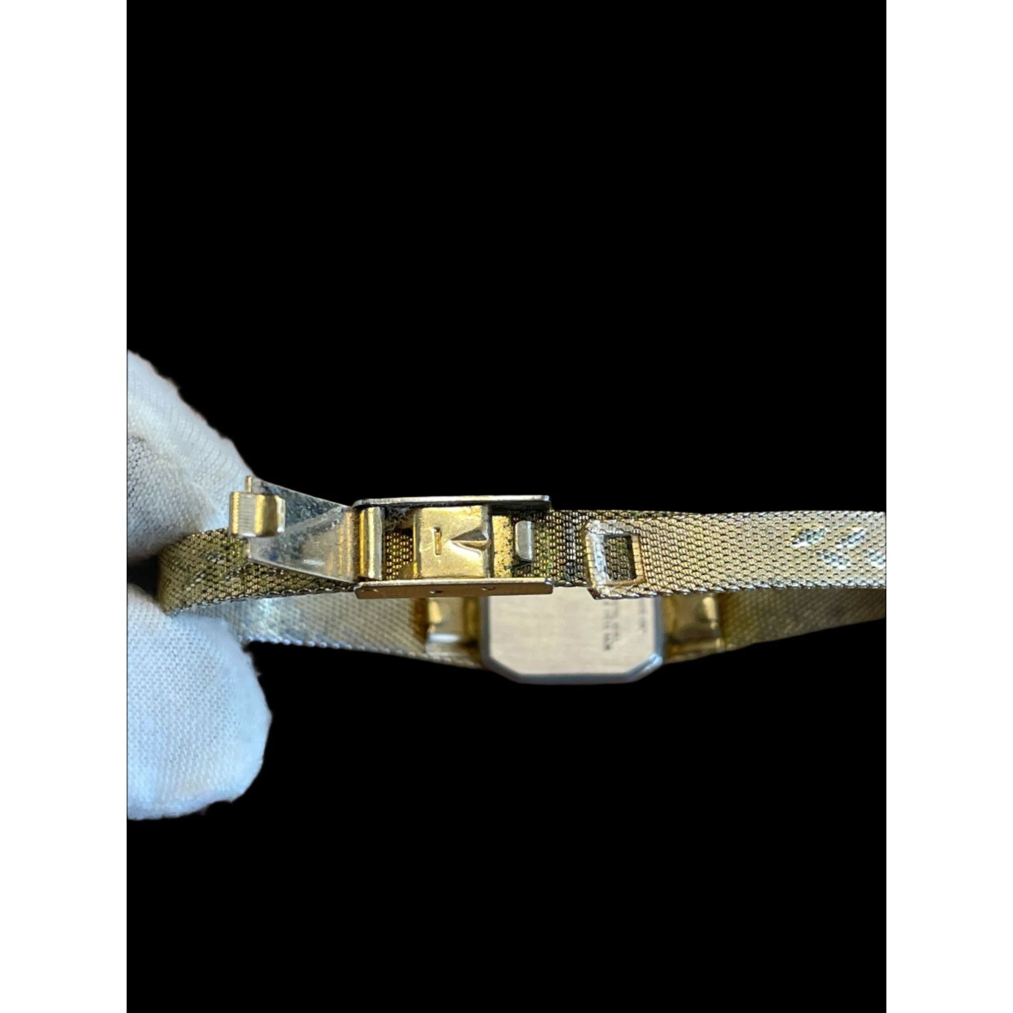 Vintage Armitron E. Gluck Corp 25/4136 Gold Tone Quartz Movement Lad Size ONE SIZE - 6 Thumbnail