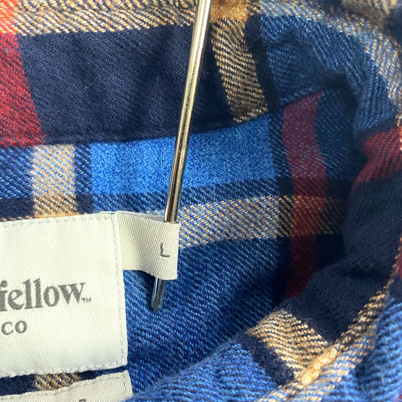 Vintage VINTAGE Goodfellow Mens Plaid Flannel Button Down Shirt Long Sleeve Size L 100% Cotton Blue Men Apparel Regular Fit Durable Pockets 42 in Chest Mens Size US L / EU 52-54 / 3 - 6 Thumbnail