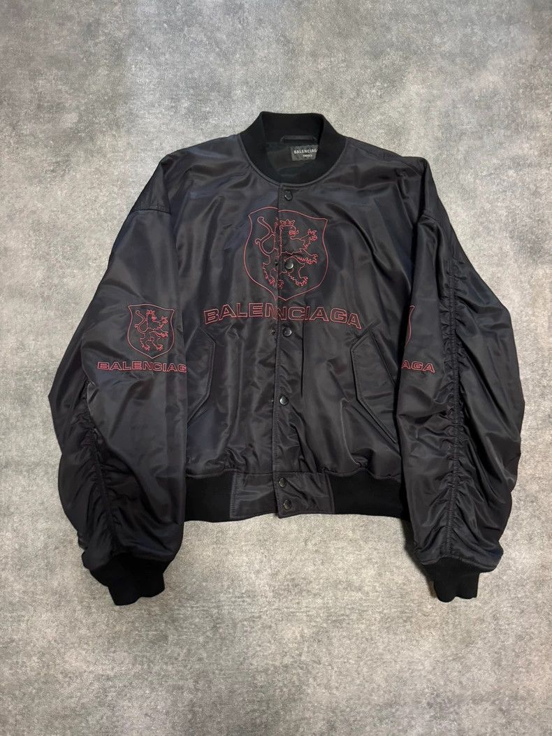 Balenciaga Balenciaga Manchester United lion head embroidered flight Size US S / EU 44-46 / 1 - 1 Thumbnail