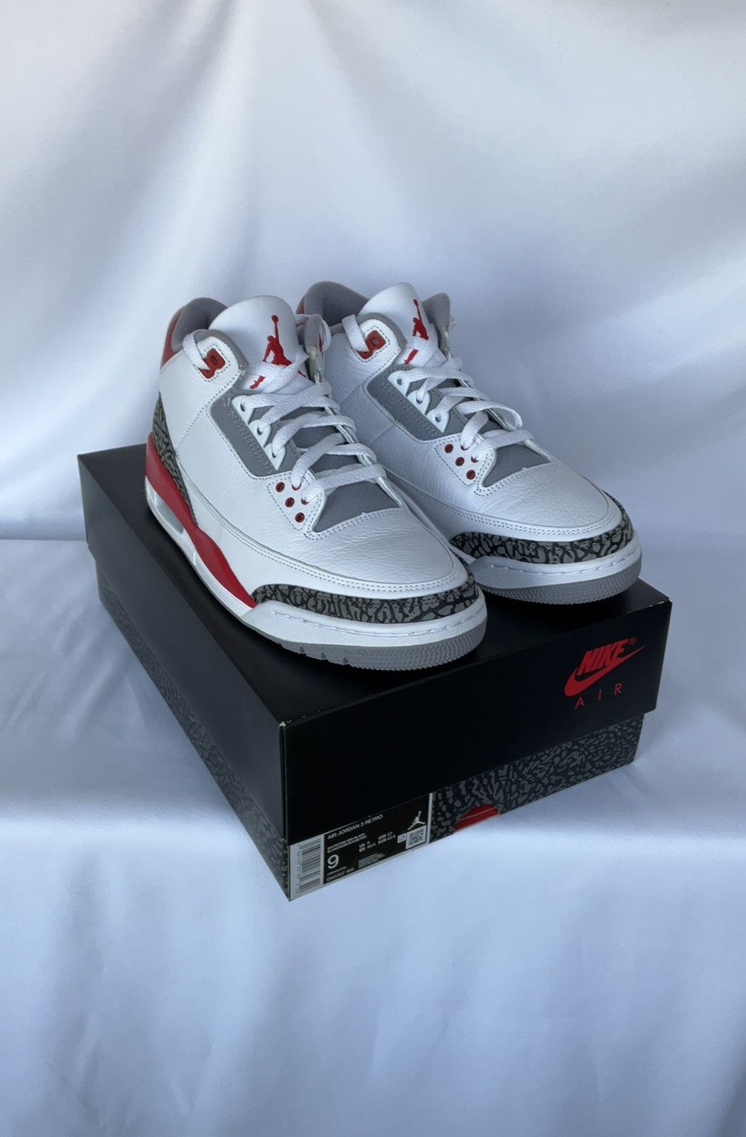 Nike Men’s Nike Air Jordan 3 Retro Size US 9 / EU 42 - 2 Thumbnail