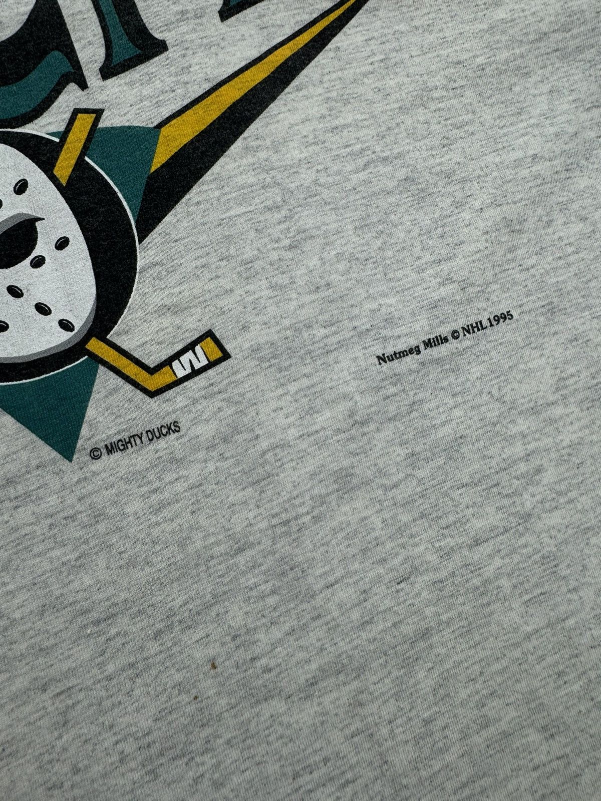 NHL × Nutmeg × Vintage Kick adults Mighty DUCKS Nutmeg Mills NHL 1995 size XL Size US XL / EU 56 / 4 - 8 Thumbnail