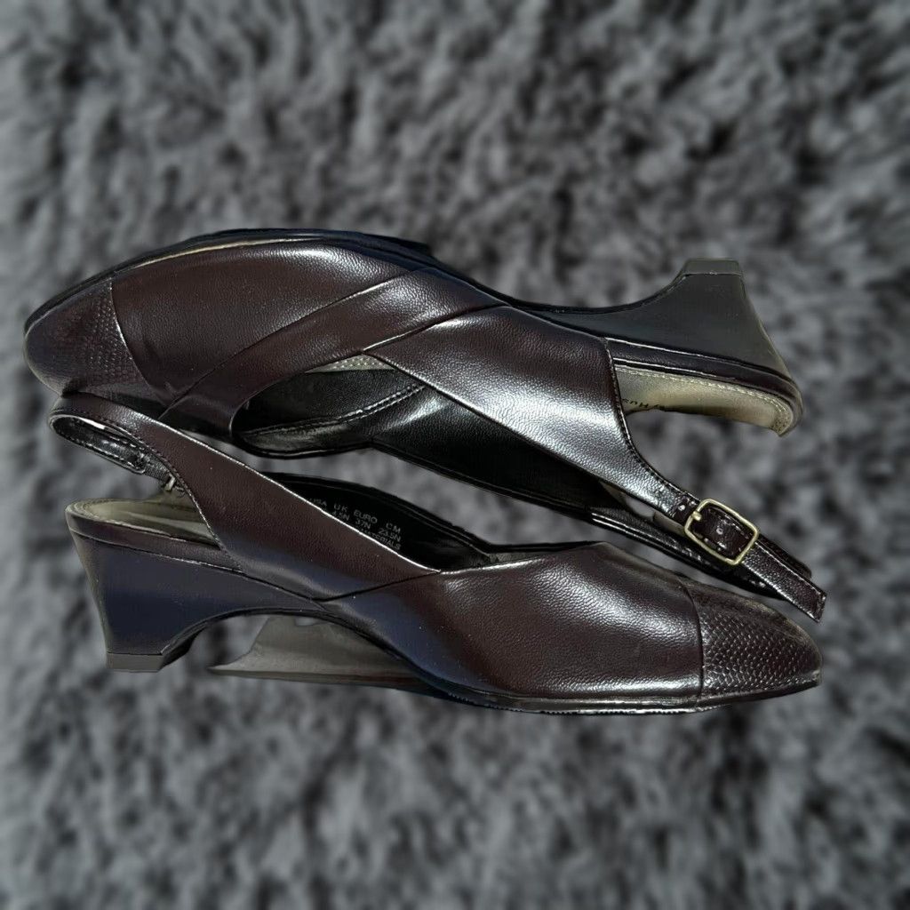 Hush Puppies Hush Puppies Vintage 90s Y2K Chunky Block Heels Slingback Buckle Women's Sz 6.5 M Brown Shoes Size US 5 / IT 35 - 1 Thumbnail
