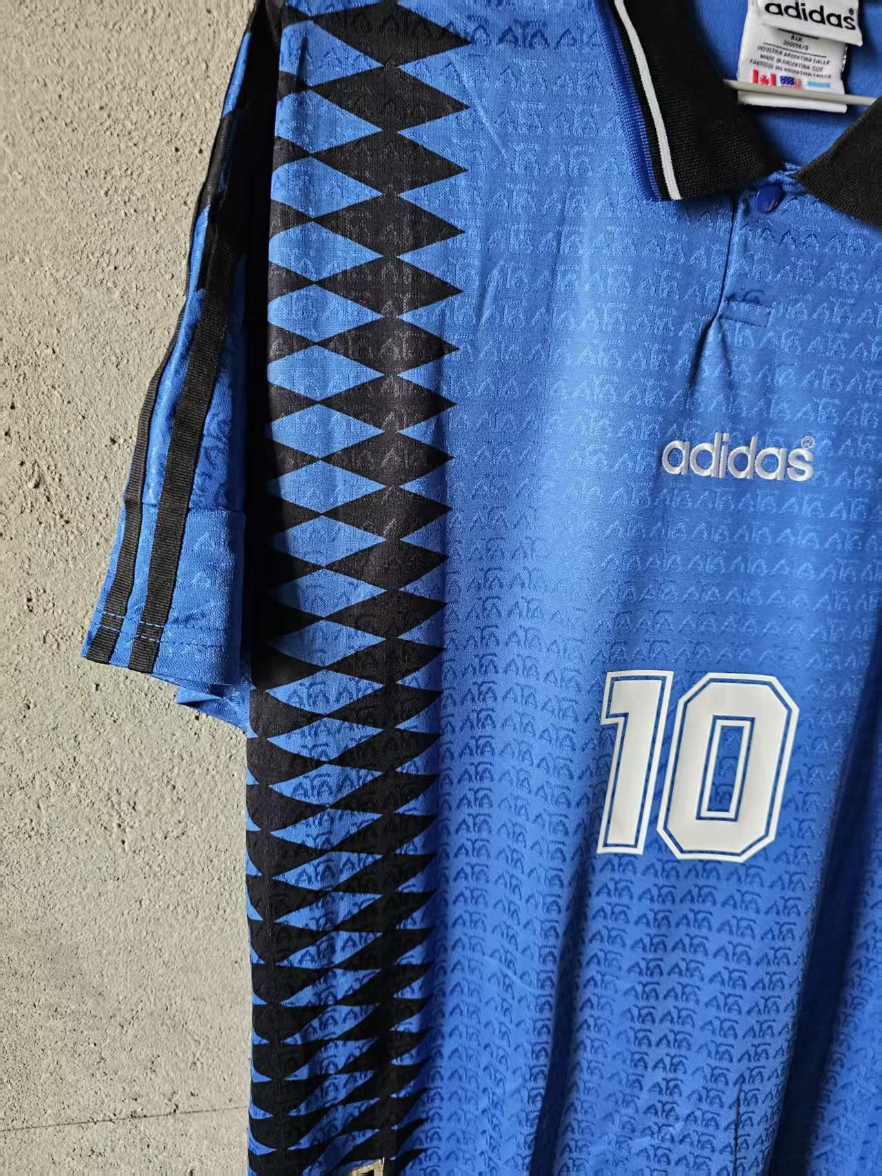 Other 1994 Argentina 10 Maradona Jersey Away Size US L / EU 52-54 / 3 - 3 Thumbnail