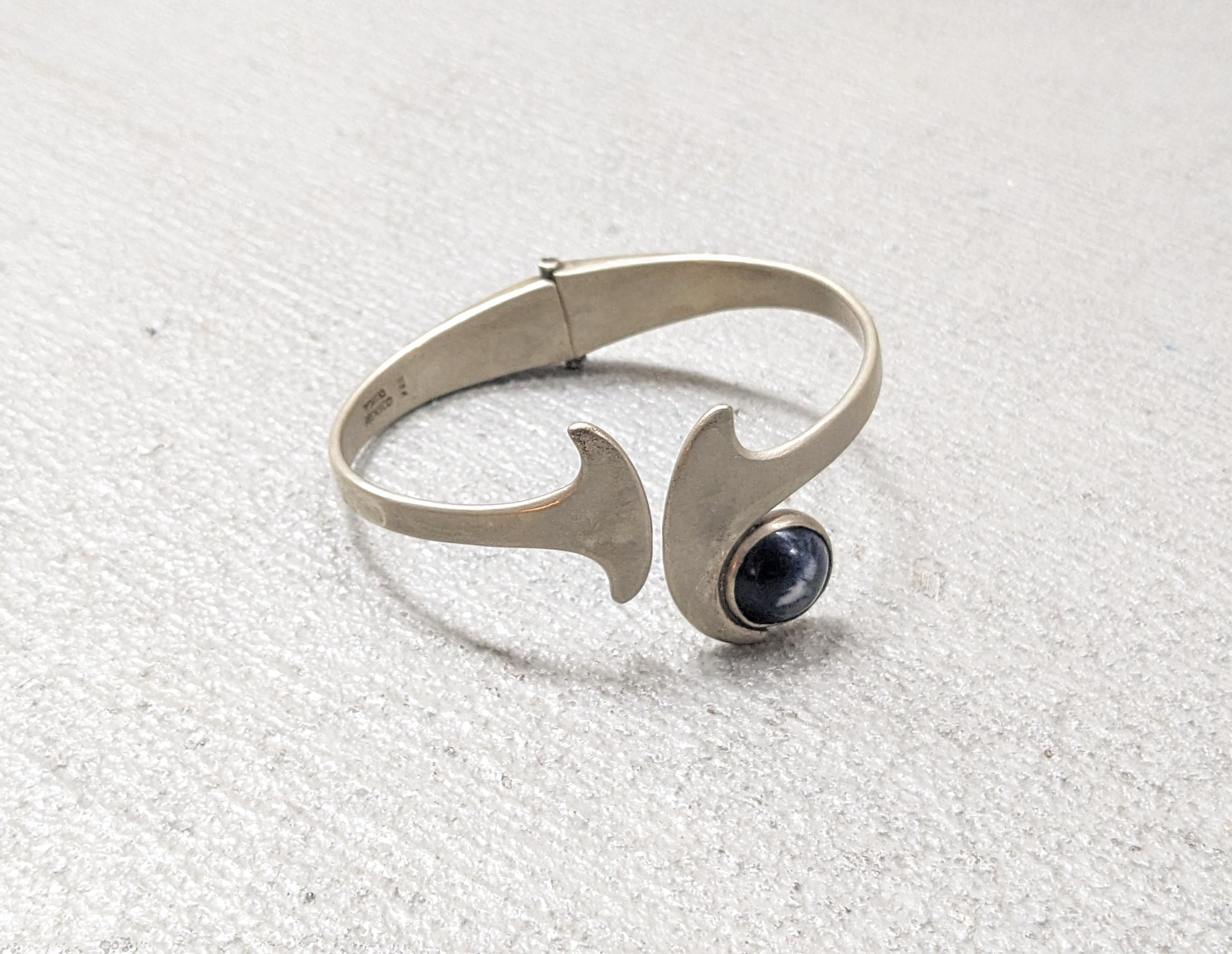 image of Jewelry x Sterling Silver Vintage Sterling Silver Bracelet Hinge Modern Avant Garde 7" in Silver Bl