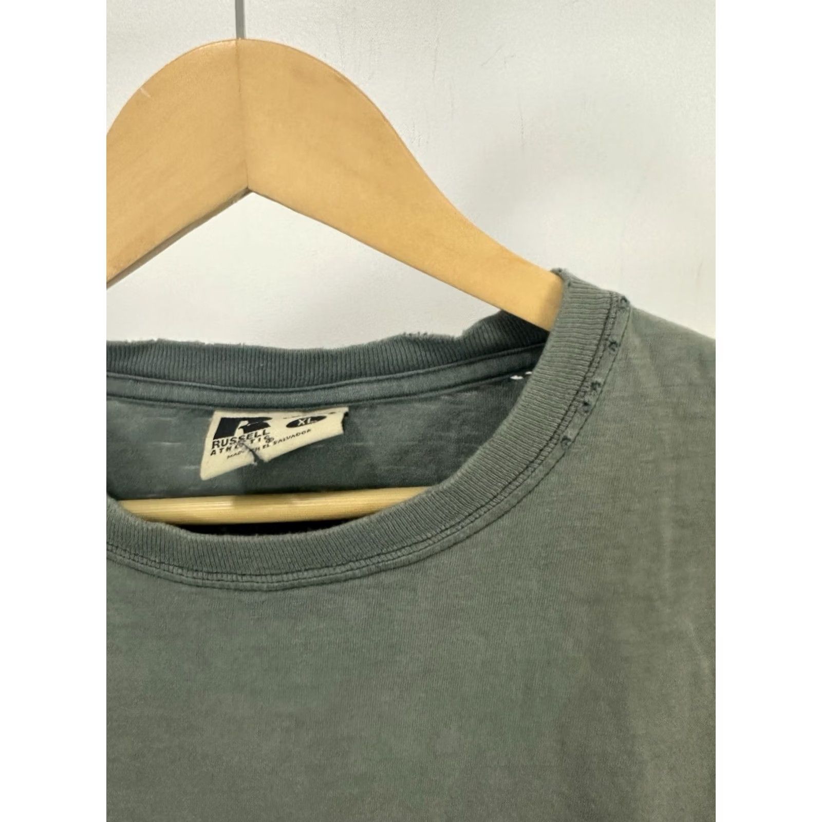 Russell Athletic VINTAGE VT Gradient Sun Faded Pocket Worn Cotton Blank WIP Work Russell T-Shirt XL Green Distressed Workwear Mens Size US XL / EU 56 / 4 - 7 Thumbnail