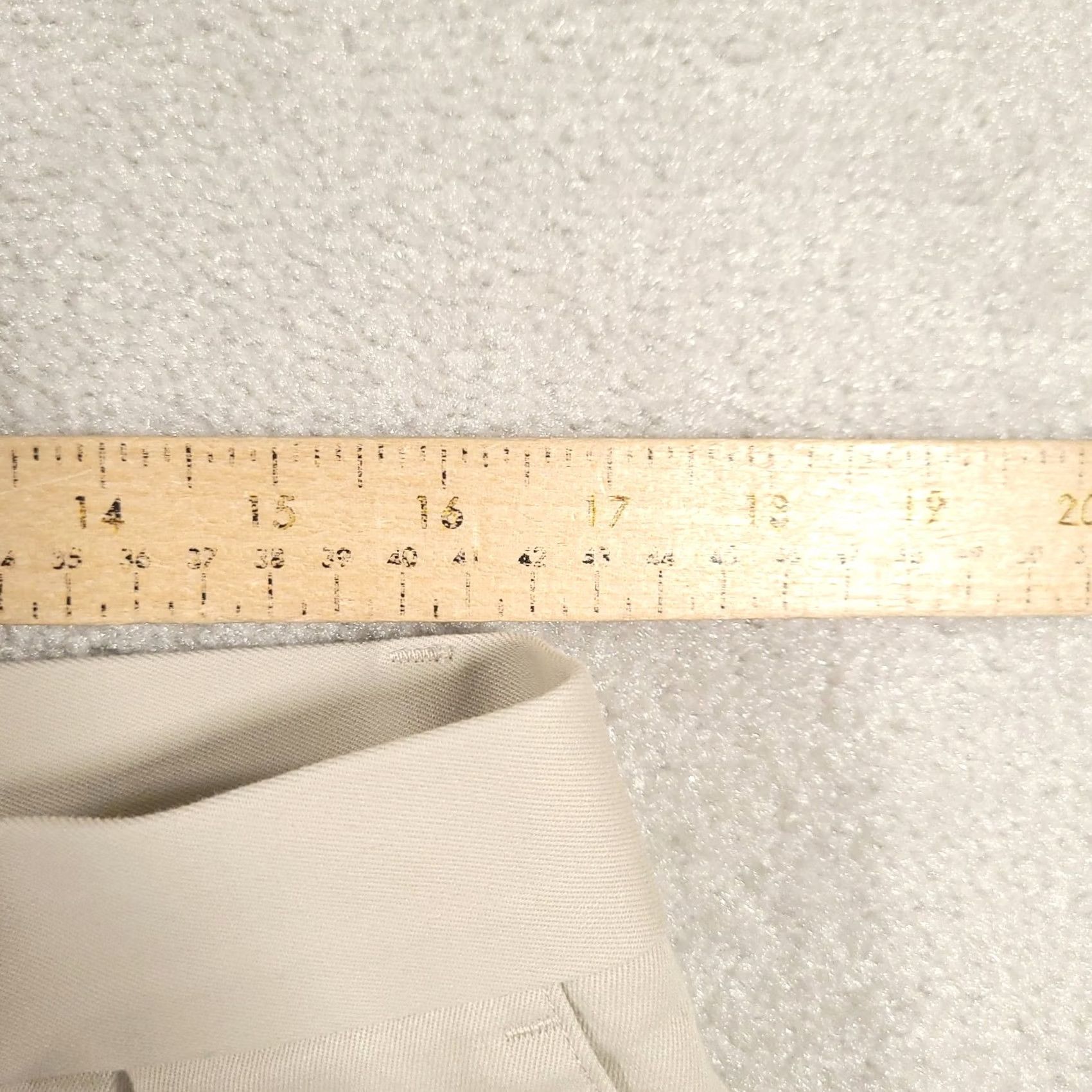 Dockers Dockers Chino Pants Mens 34x32 Beige Straight Fit Workwear Shirt? Size US 34 / EU 50 - 3 Thumbnail