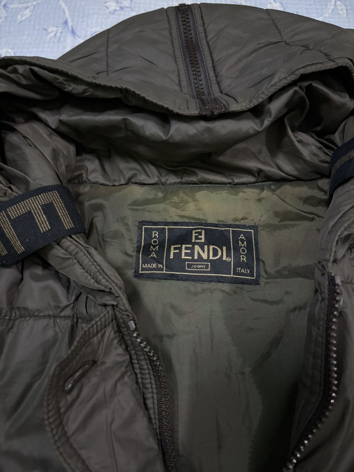 Fendi Fendi Roma Padded Jacket Hoodie Logo Stripe Size US S / EU 44-46 / 1 - 12 Thumbnail