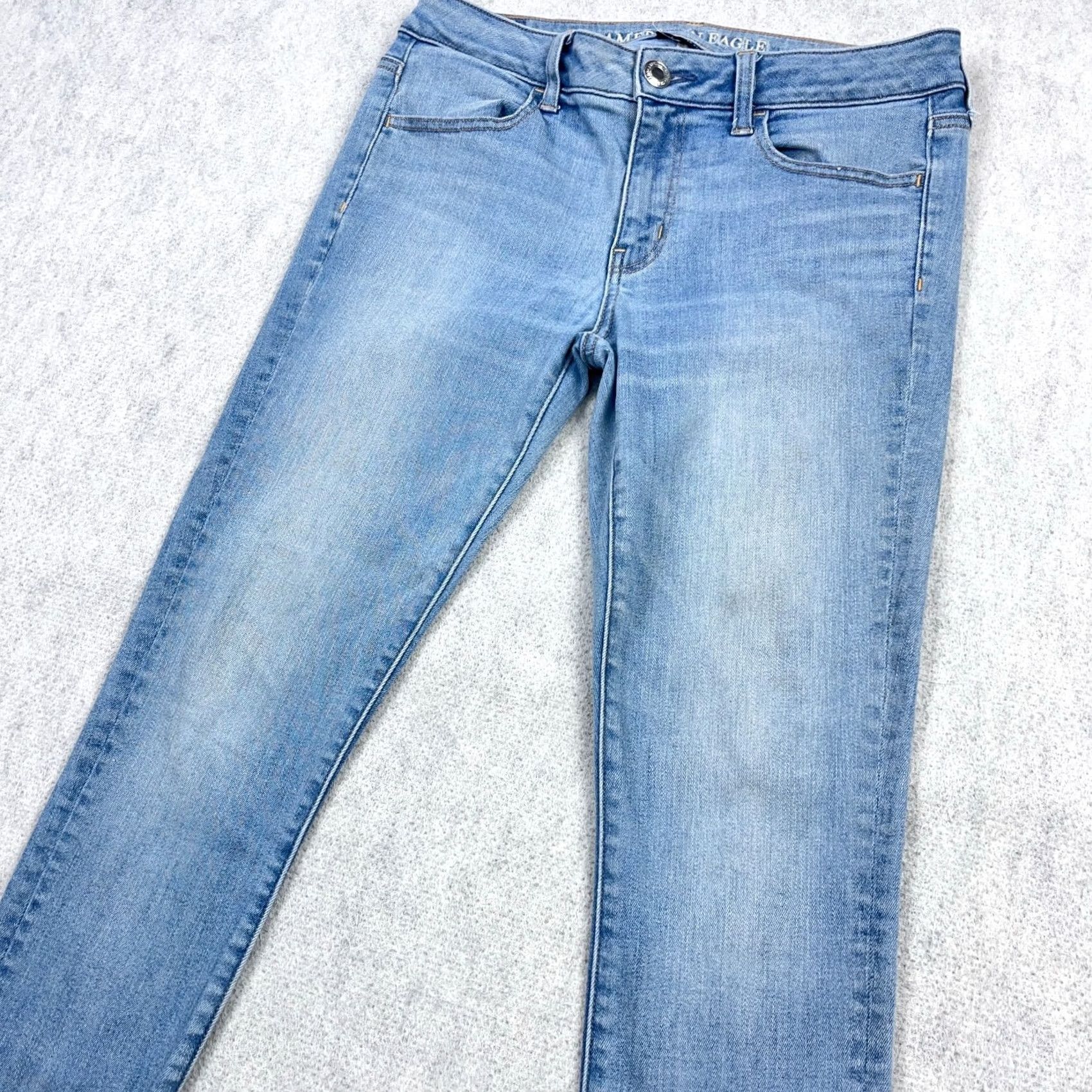 American Eagle Outfitters American Eagle Outfitters Jegging Jeans Women 8 Mid Rise Light Wash Distressed 5-Pocket Denim Pants Size 30" / US 8 / IT 44 - 4 Thumbnail