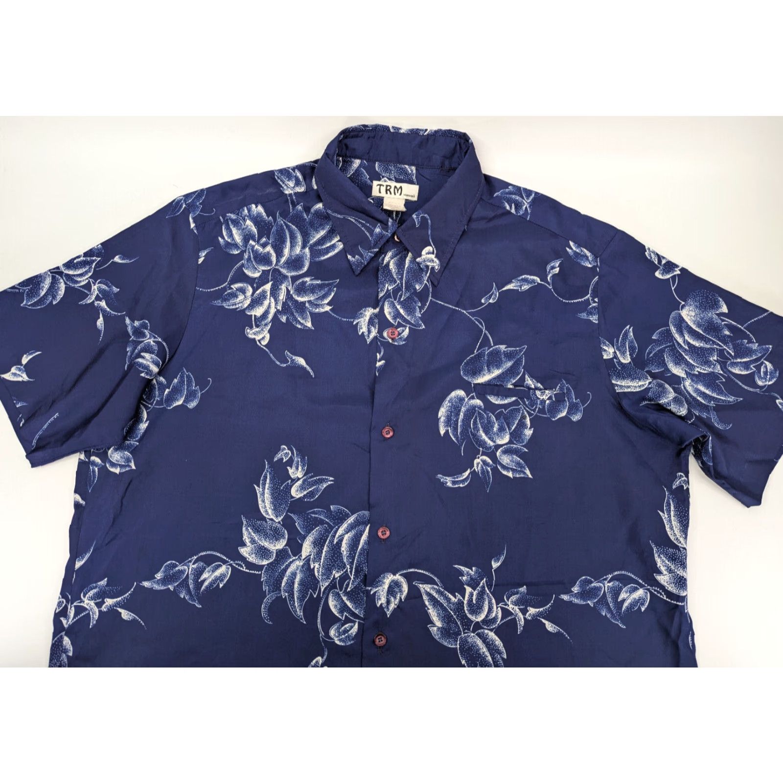 Vintage **VINTAGE TRM Hawaiian Blue XL Shirt Men’s Floral Polyester USA** User: Vintage TRM Hawaiian Blue XL Shirt Men’s Floral Polyester USA Size US XL / EU 56 / 4 - 2 Thumbnail