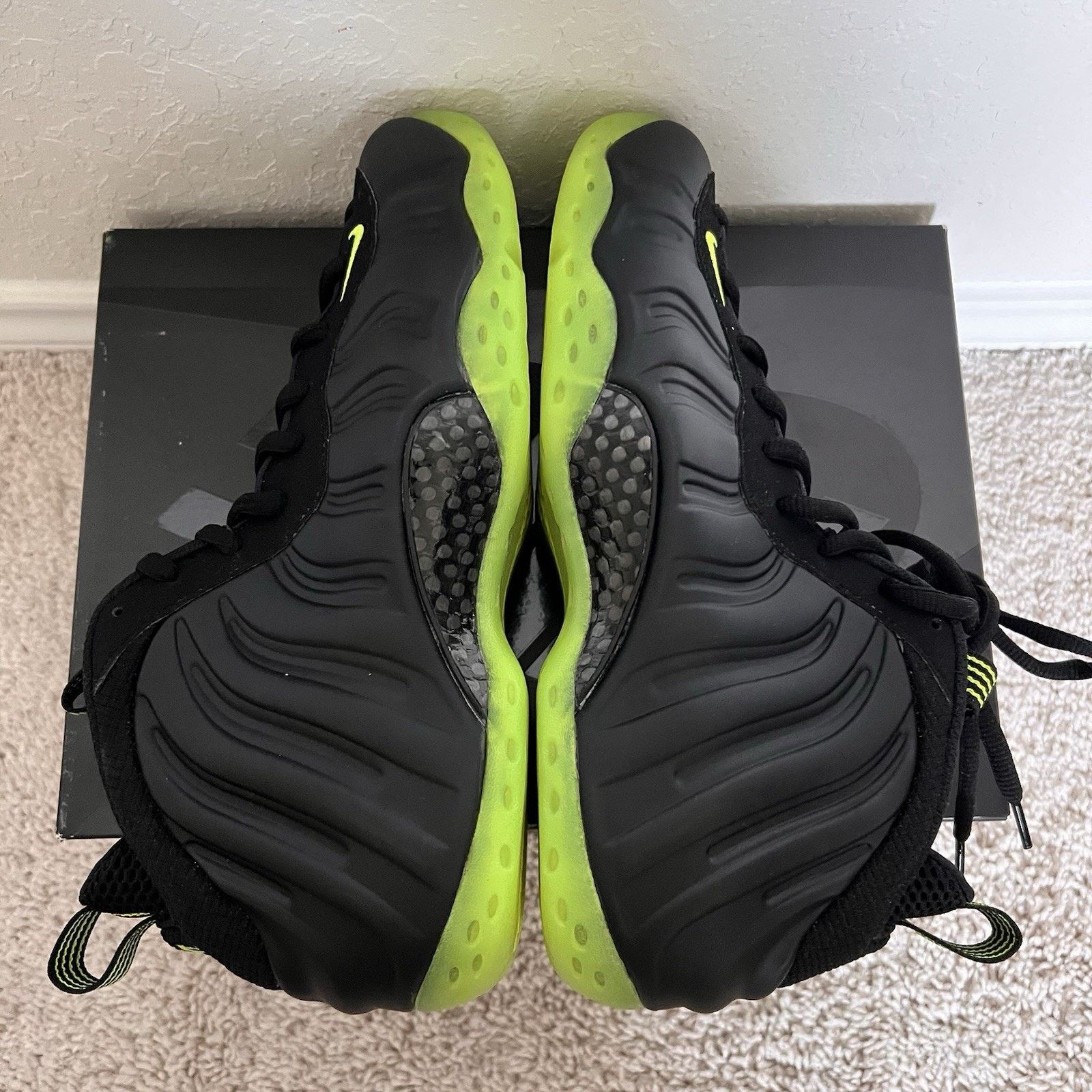 Nike Nike Air Foamposite One Black Volt Penny Hardaway Size 10 Size US 10 / EU 43 - 7 Thumbnail
