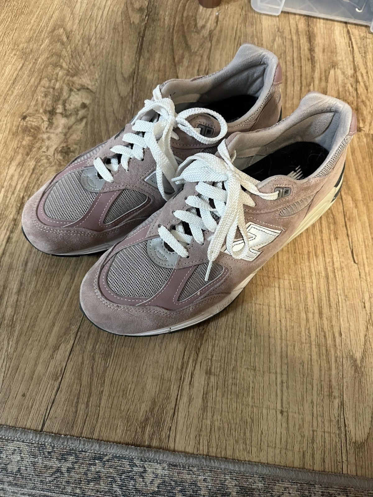 Kith × New Balance New Balance 990v2 x Kith Dusty Rose Size US 10 / EU 43 - 1 Thumbnail