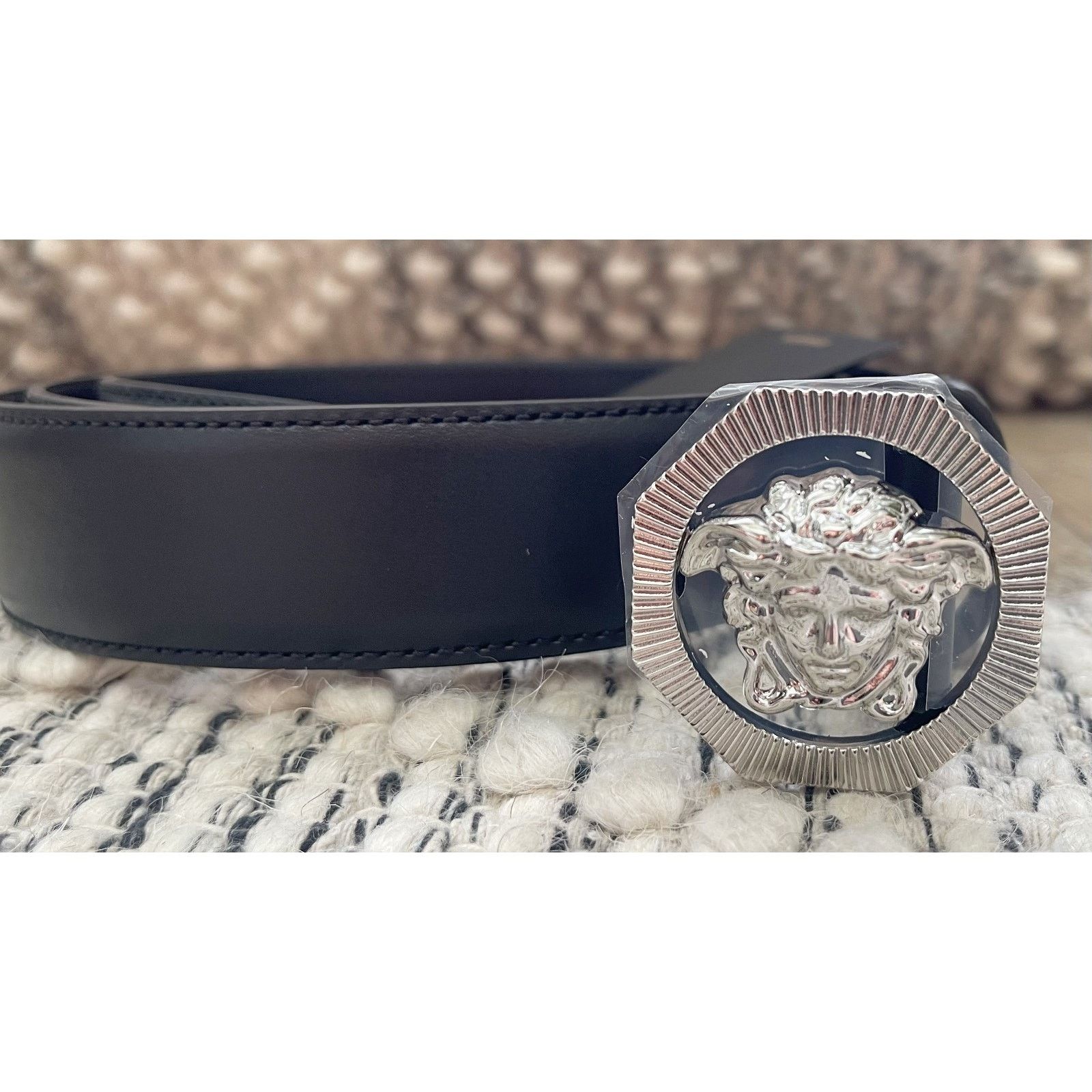 Versace $895 NWT Versace Black Medusa Logo Leather Belt 120(42) Size 42 - 1 Thumbnail