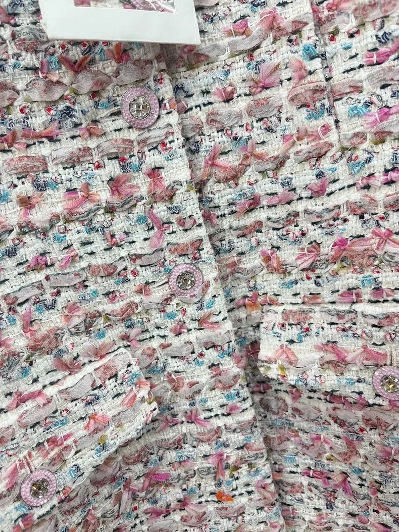 Chanel Chanel 23C Colorful Woven Coat. Size US M / EU 48-50 / 2 - 2 Thumbnail