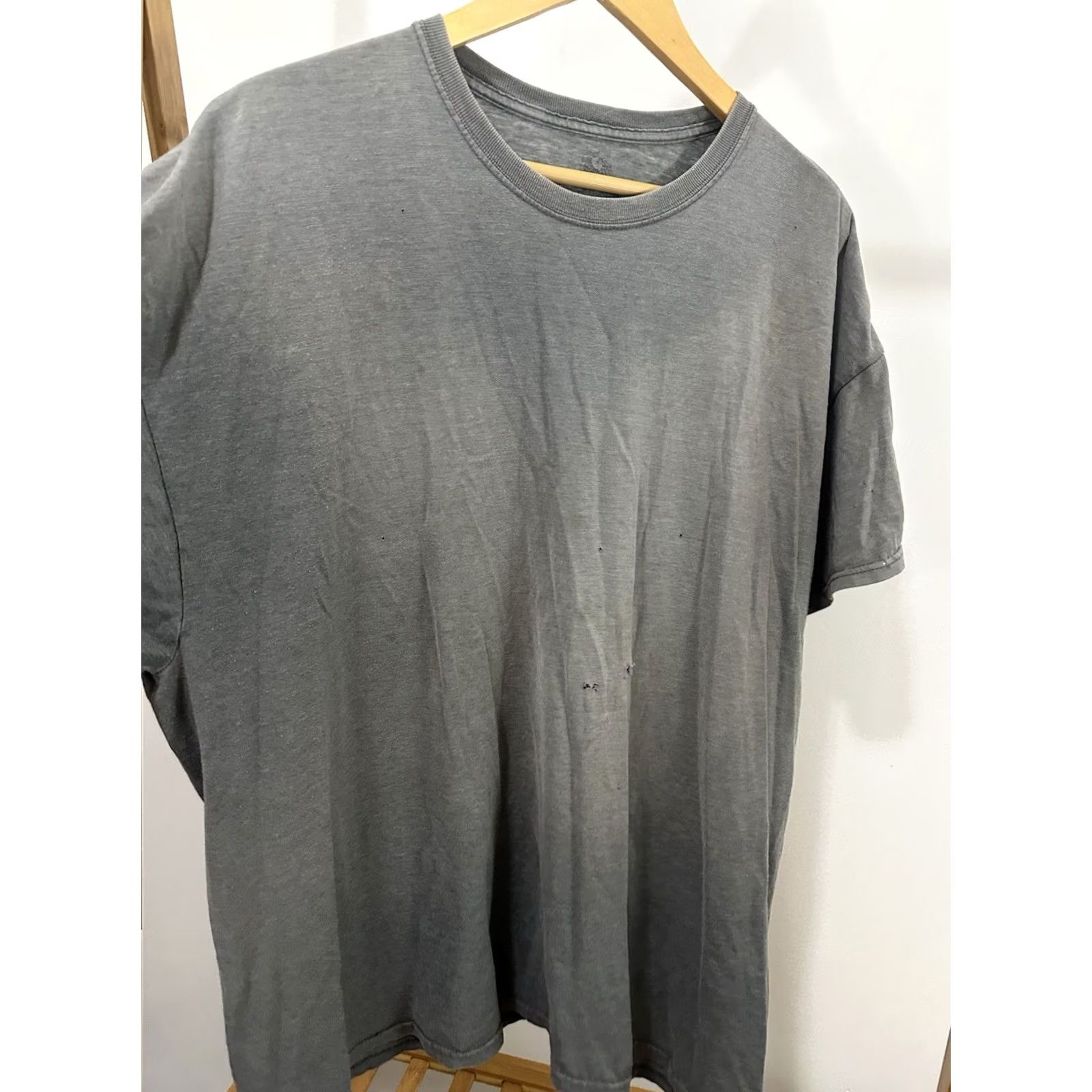 Fruit Of The Loom VINTAGE FTOL Gradient Sun Faded Worn Soft WIP Work T-Shirt 2XL Gray Mens Shirt Size US XXL / EU 58 / 5 - 4 Thumbnail