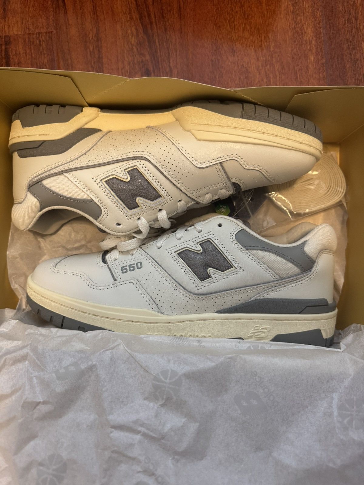 Aime Leon Dore × New Balance ALD x NB 550 WHITE/GREY LEATHER TRAINERS Size US 8.5 / EU 41-42 - 1 Thumbnail