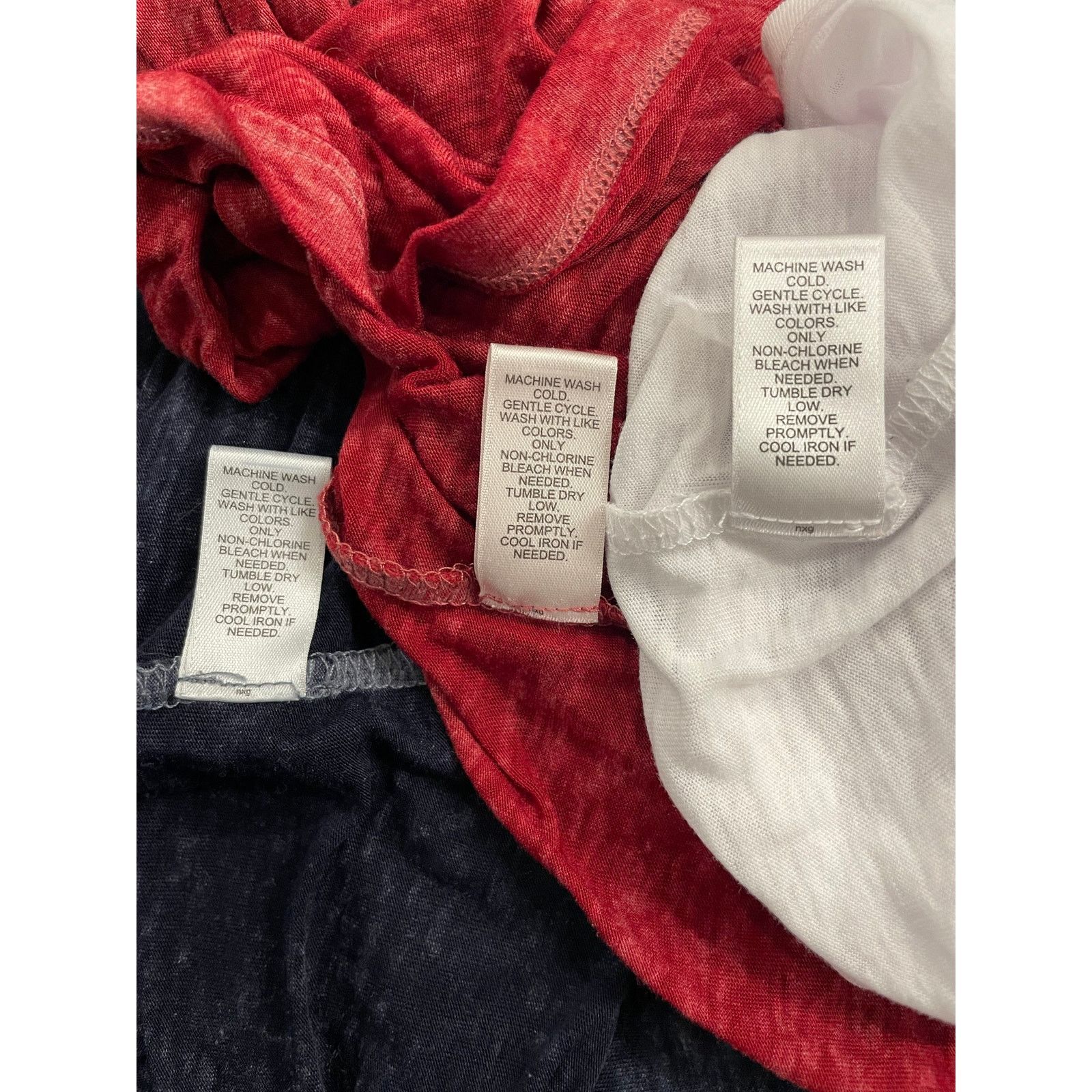 Other CATO 3 ladies tees, navy, red and white with peace sign. LG Size L / US 10 / IT 46 - 6 Thumbnail