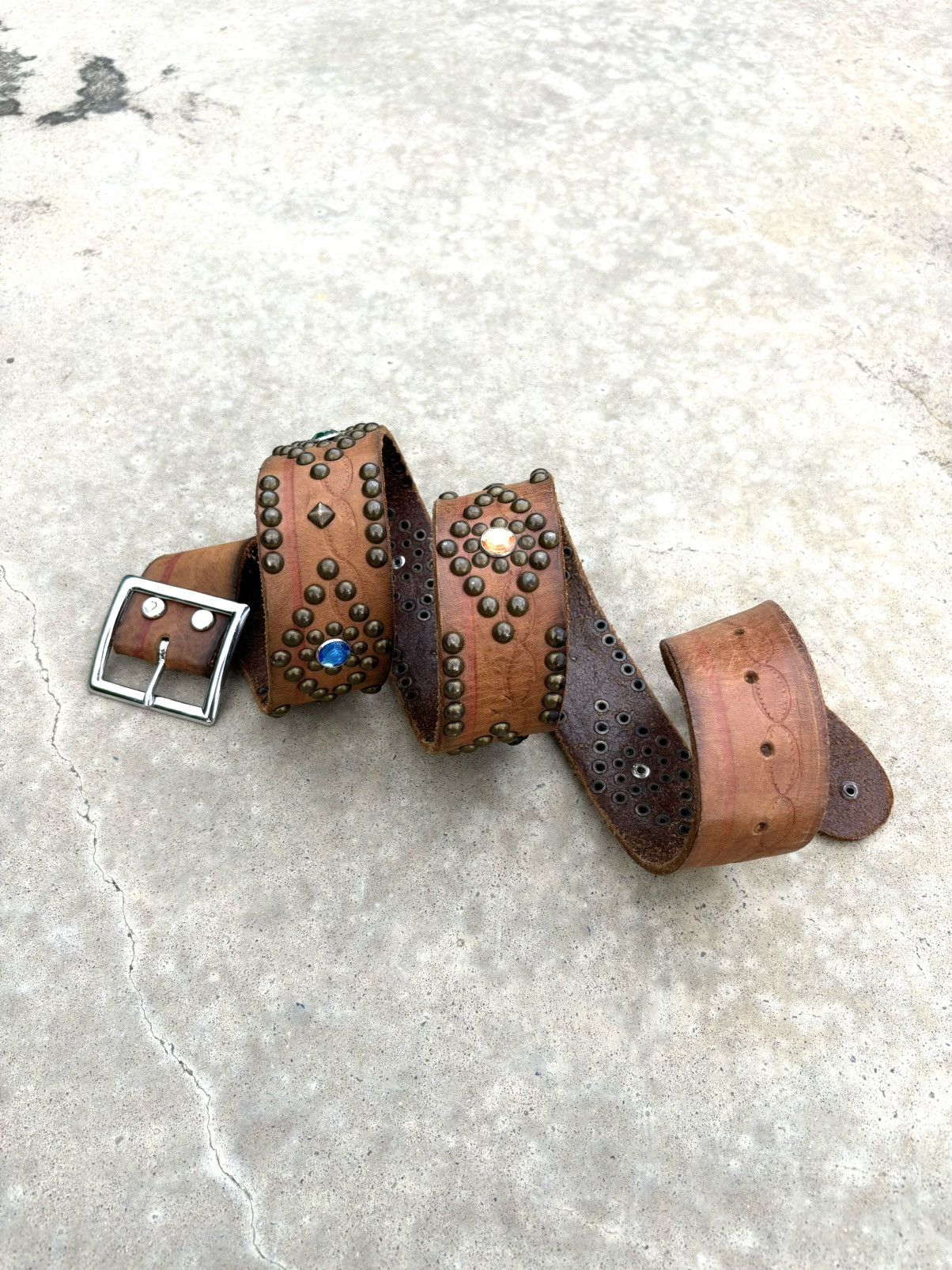 Japanese Brand Leather Design Studded Belt Rare size 35-40 Size ONE SIZE - 4 Thumbnail