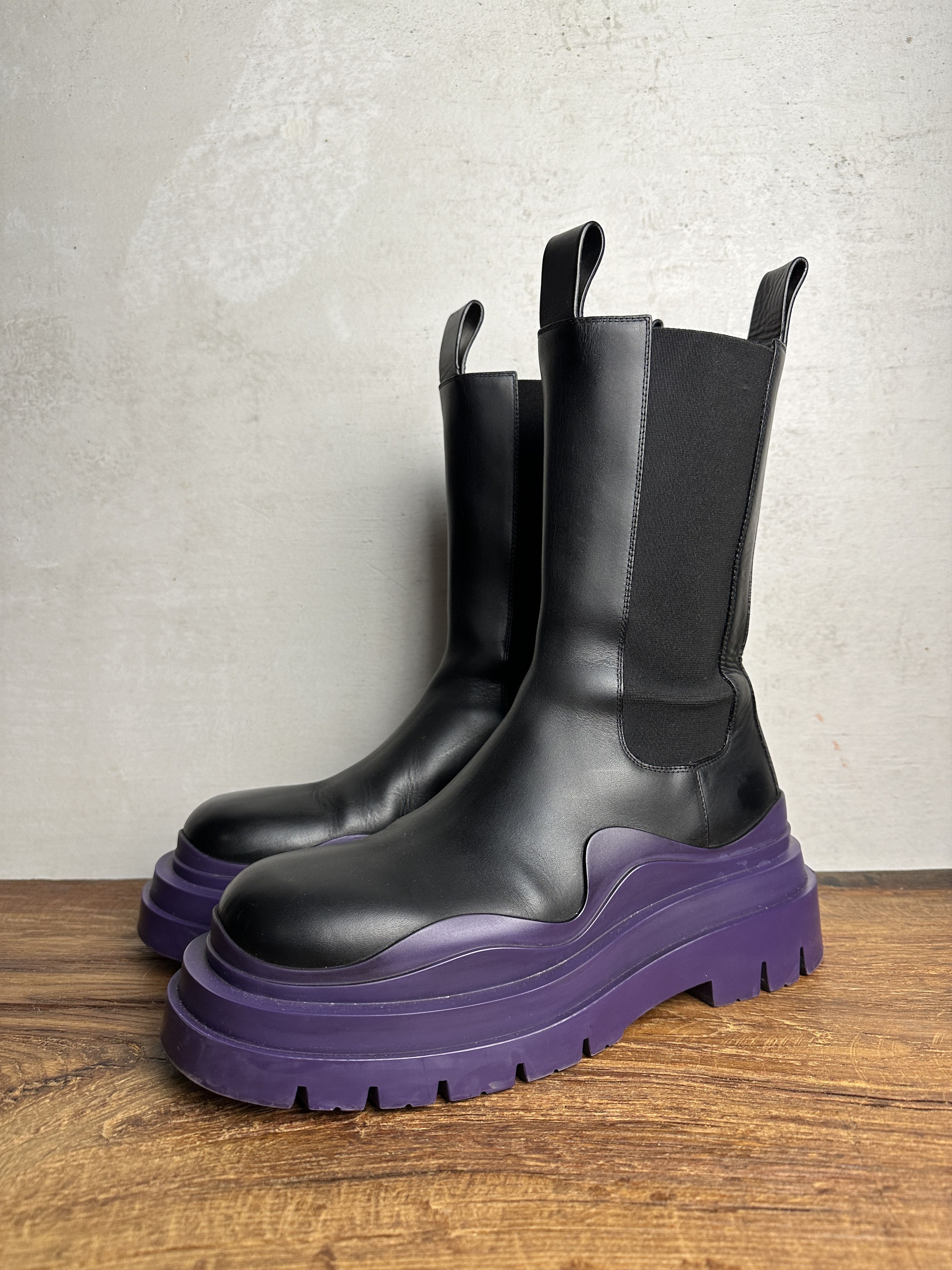 Bottega Veneta Bottega Veneta Chelsea Purple Lug Boots Size US 9 / IT 39 - 1 Thumbnail