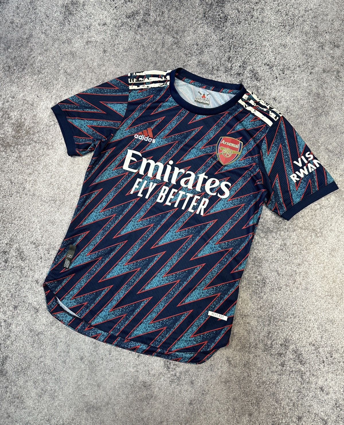 Adidas Adidas Arsenal 7 Saka Soccer Jersey Streetwear Rare Style S Size US S / EU 44-46 / 1 - 1 Thumbnail