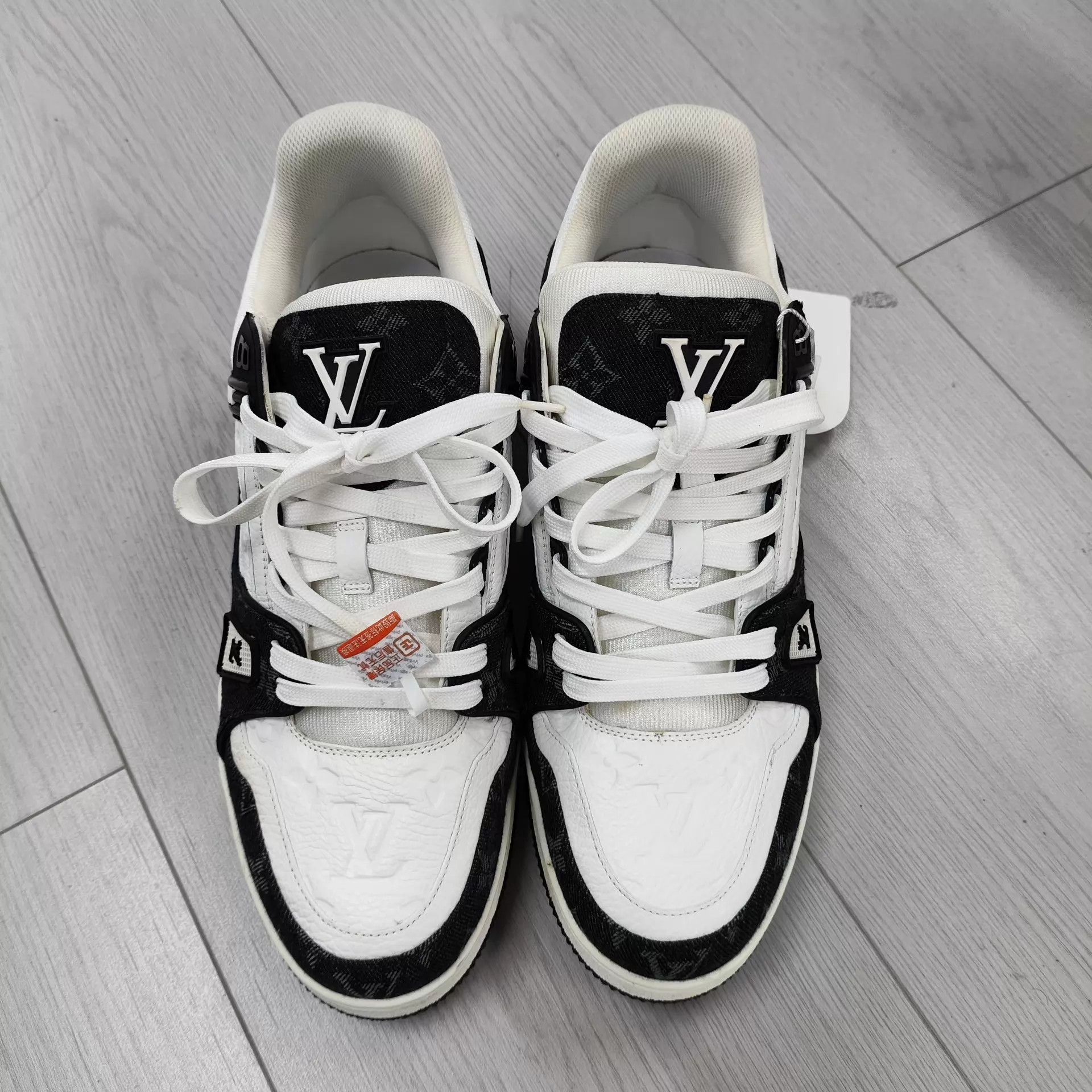 Louis Vuitton Louis Vuitton Black & White Denim Panda Trainer US 9 Size US 9 / EU 42 - 1 Thumbnail