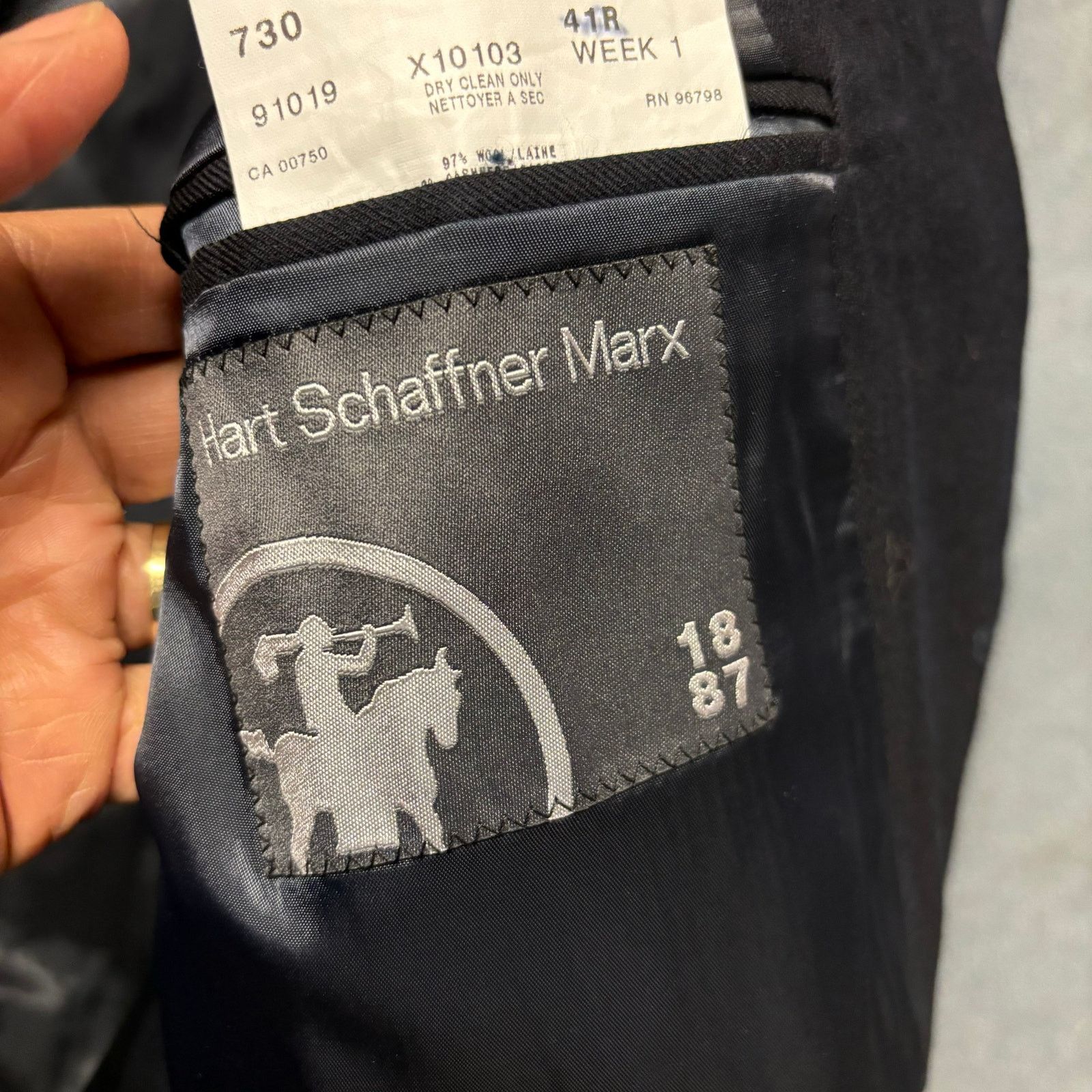 Hart Schaffner Marx Vintage Hart Schaffner Marx Blazer Wool Cashmere Blend 41R Size 40R - 7 Thumbnail