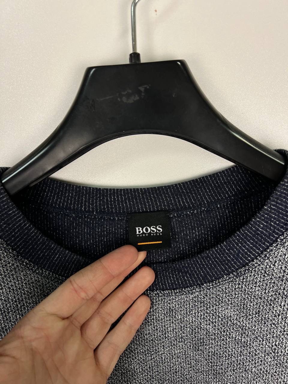 Hugo Boss Hugo Boss luxury Sweatshirt size XL Size US XL / EU 56 / 4 - 5 Thumbnail