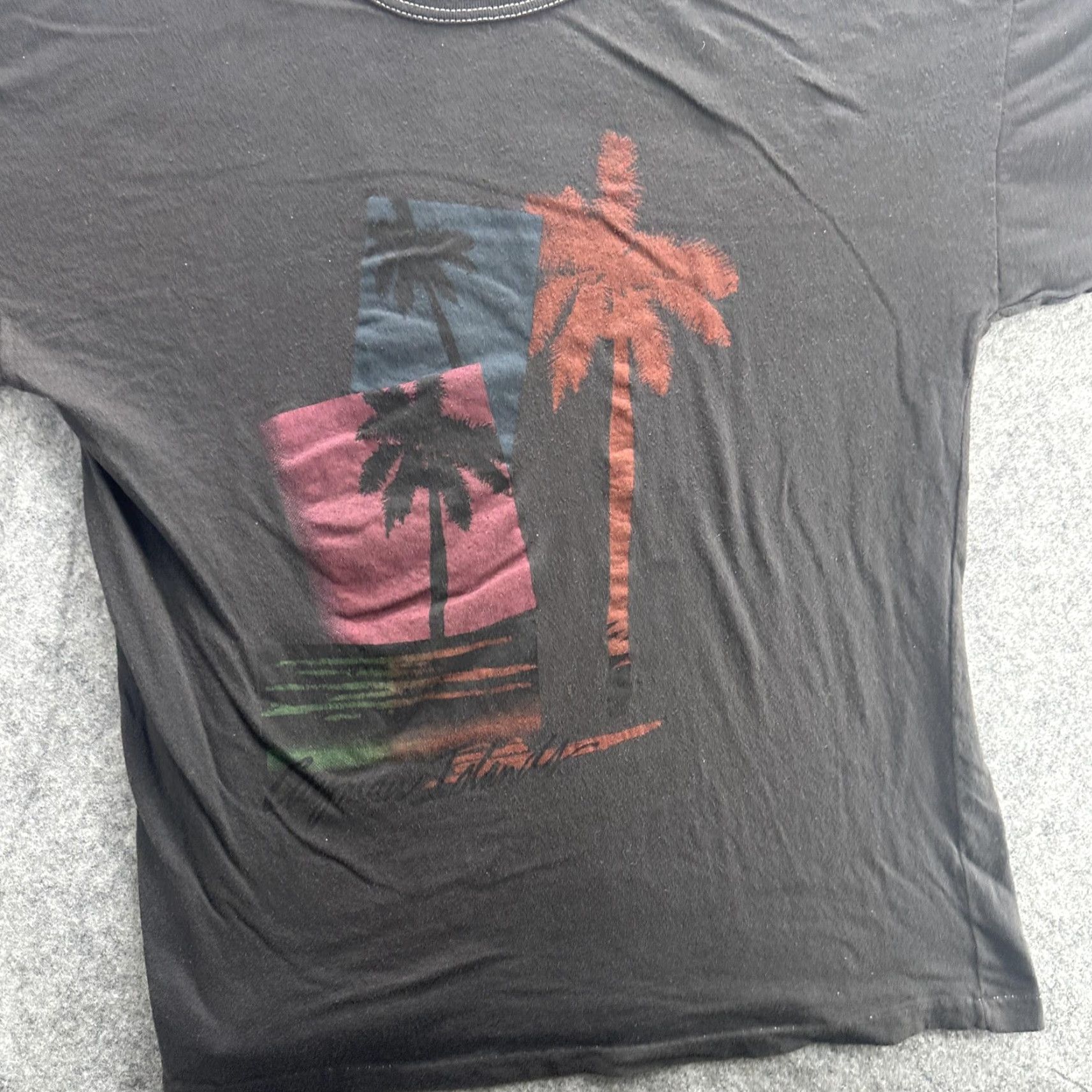 Vintage VINTAGE Sun Club Cayman Islands T-Shirt Men XL Black Graphic Print Beach Travel 90s Tee Size US XL / EU 56 / 4 - 4 Thumbnail