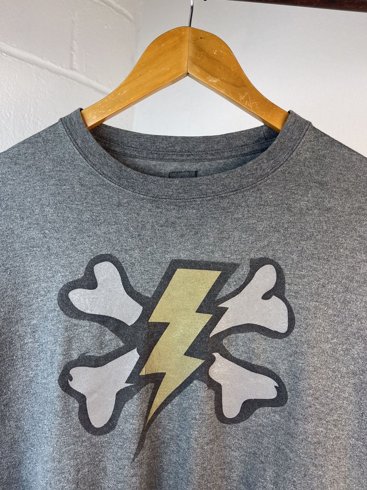 Jun Takahashi × Undercover 2001 Jun Takahashi Undercover Lightning Bones Tee Size US M / EU 48-50 / 2 - 5 Thumbnail