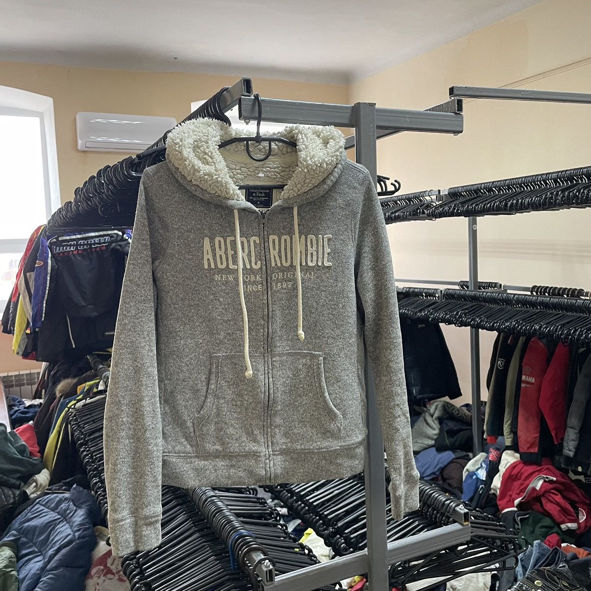 If Six Was Nine × Japanese Brand × Le Grande Bleu (L.G.B.) Vintage Abercrombie and Fitch Faux Fur Zipper Hoodie Size M / US 6-8 / IT 42-44 - 1 Thumbnail