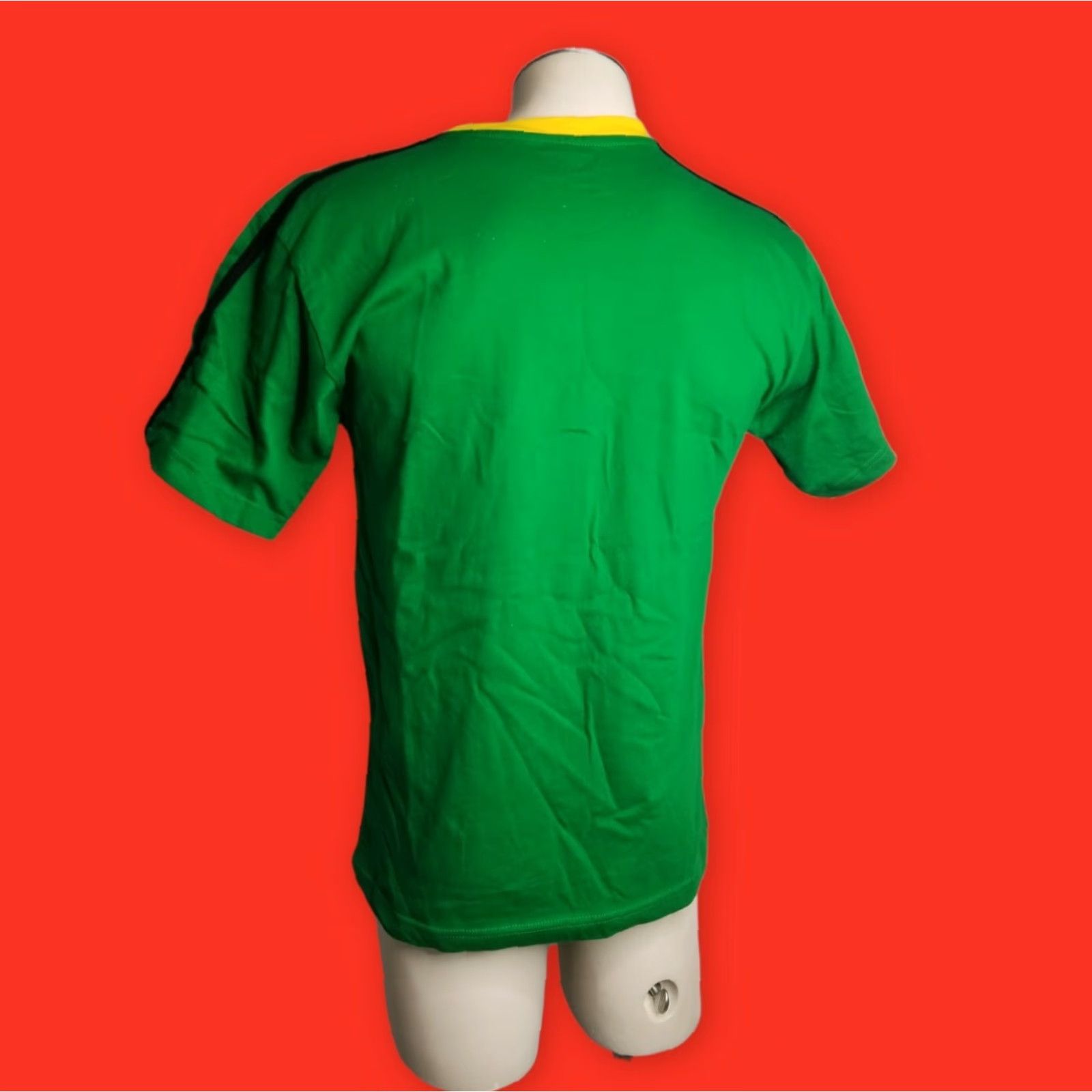 Vintage VINTAGE Island Tees Jamaica Shirt Men T-Shirt Short Sleeve S Green Black Yellow Cotton Logo Pattern 90s Theme Mens Size US S / EU 44-46 / 1 - 2 Thumbnail