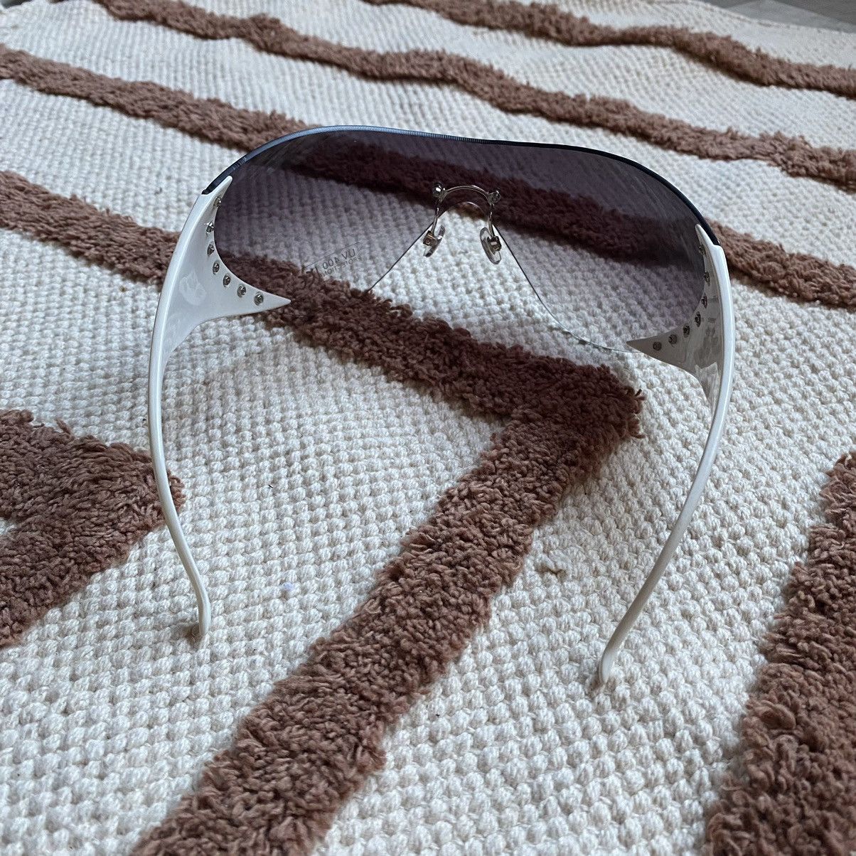 Other VINTAGE OPIUM Y2K BUTTERFLY SUNGLASSES Size ONE SIZE - 6 Thumbnail