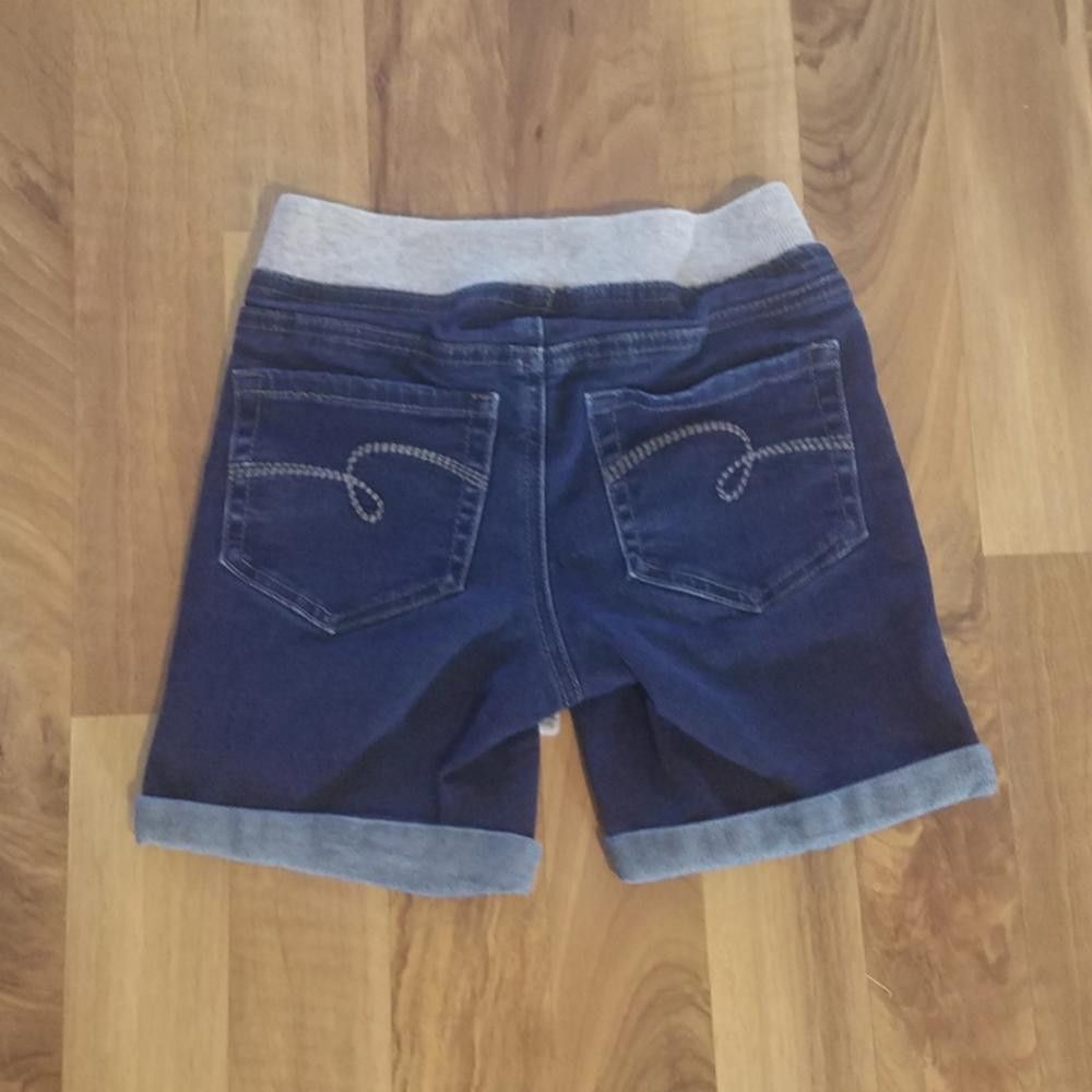 Designer Justice Shorts Size 10 Slim Size US 26 / EU 42 - 1 Thumbnail