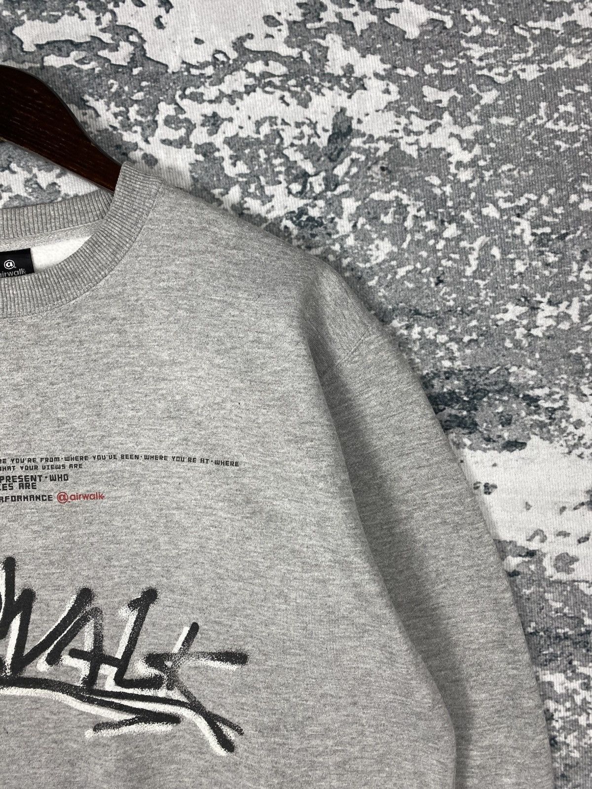 Airwalk Vintage Airwalk Crewneck Sweatshirts Size US L / EU 52-54 / 3 - 3 Thumbnail
