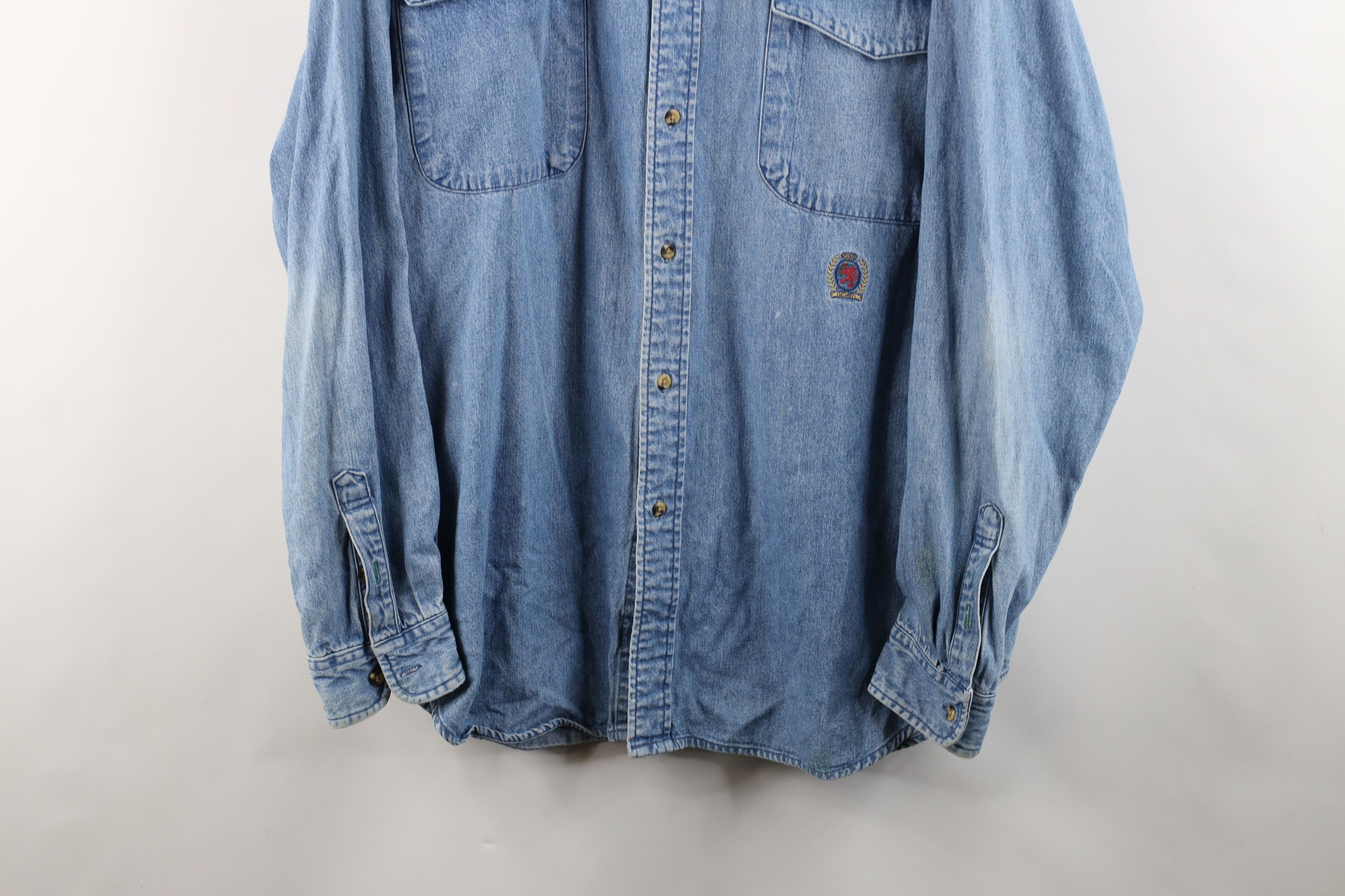 Tommy Hilfiger × Vintage Vintage 90s Tommy Hilfiger Board Denim Jean Button Shirt Size US XL / EU 56 / 4 - 3 Thumbnail