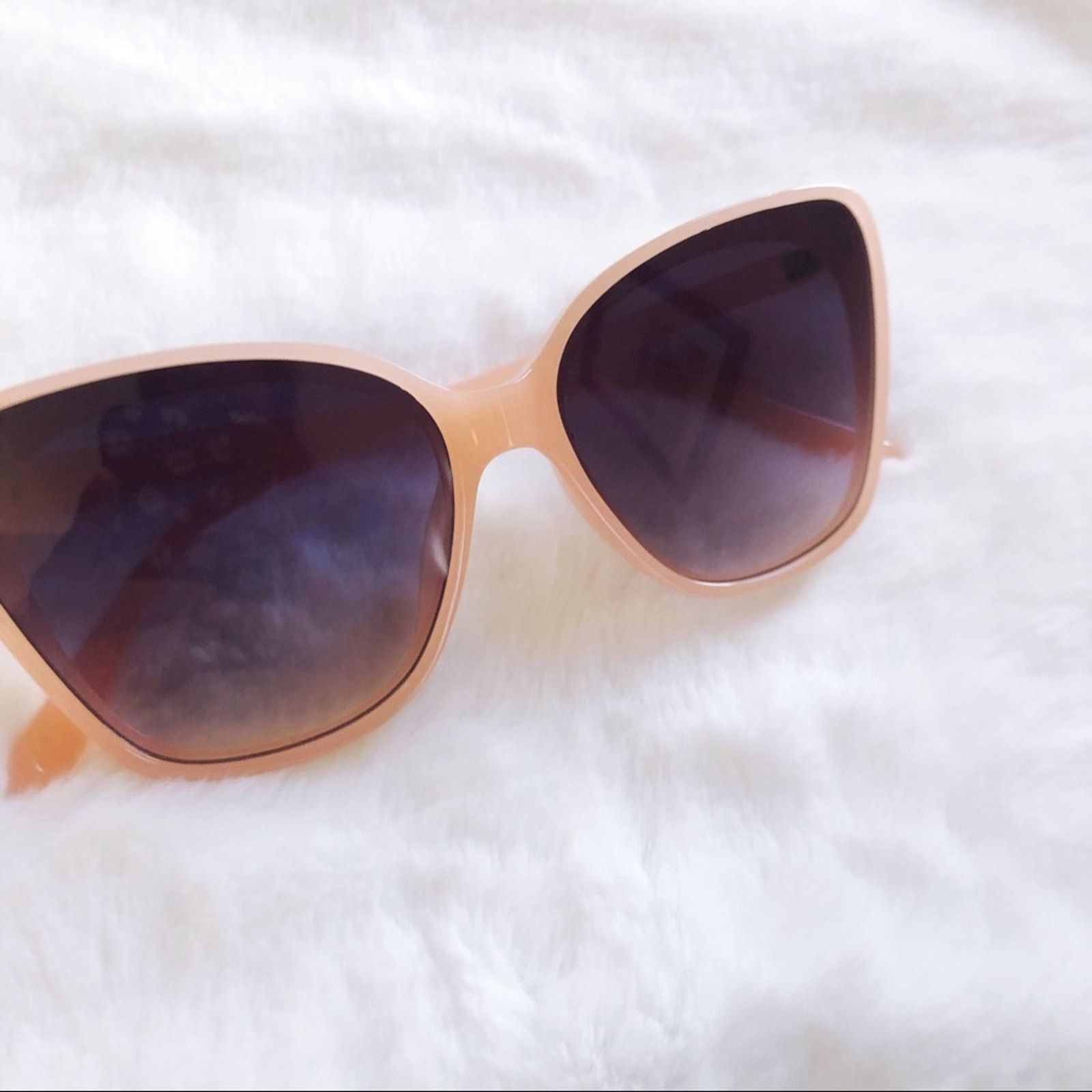 Other Amelia Pink Cat Eye Full Rim Sunglasses Size ONE SIZE - 2 Thumbnail