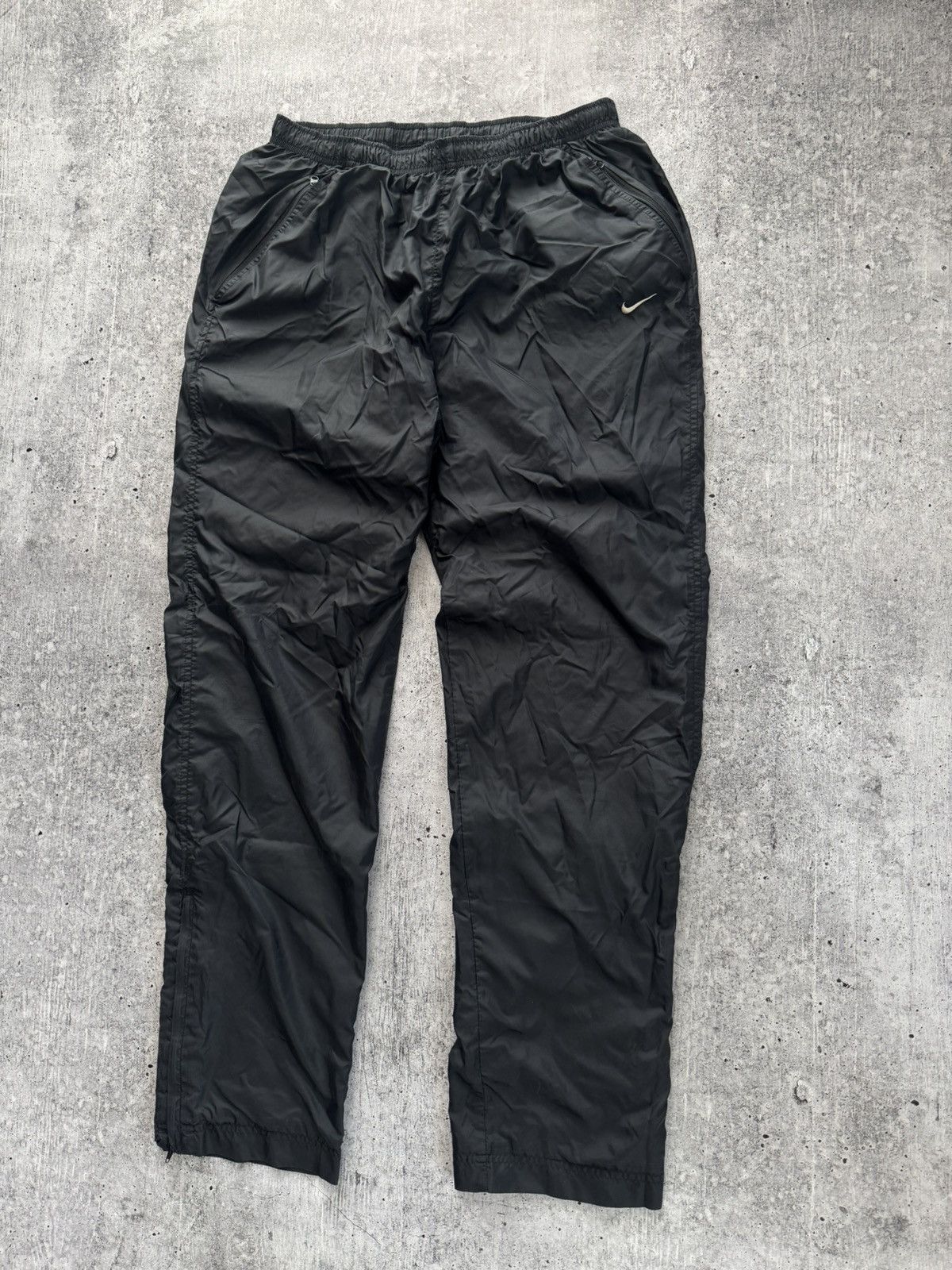 Nike Nike Vintage Nylon Trackpants Joggers Y2K Drill pants Size L Size US 34 / EU 50 - 2 Thumbnail