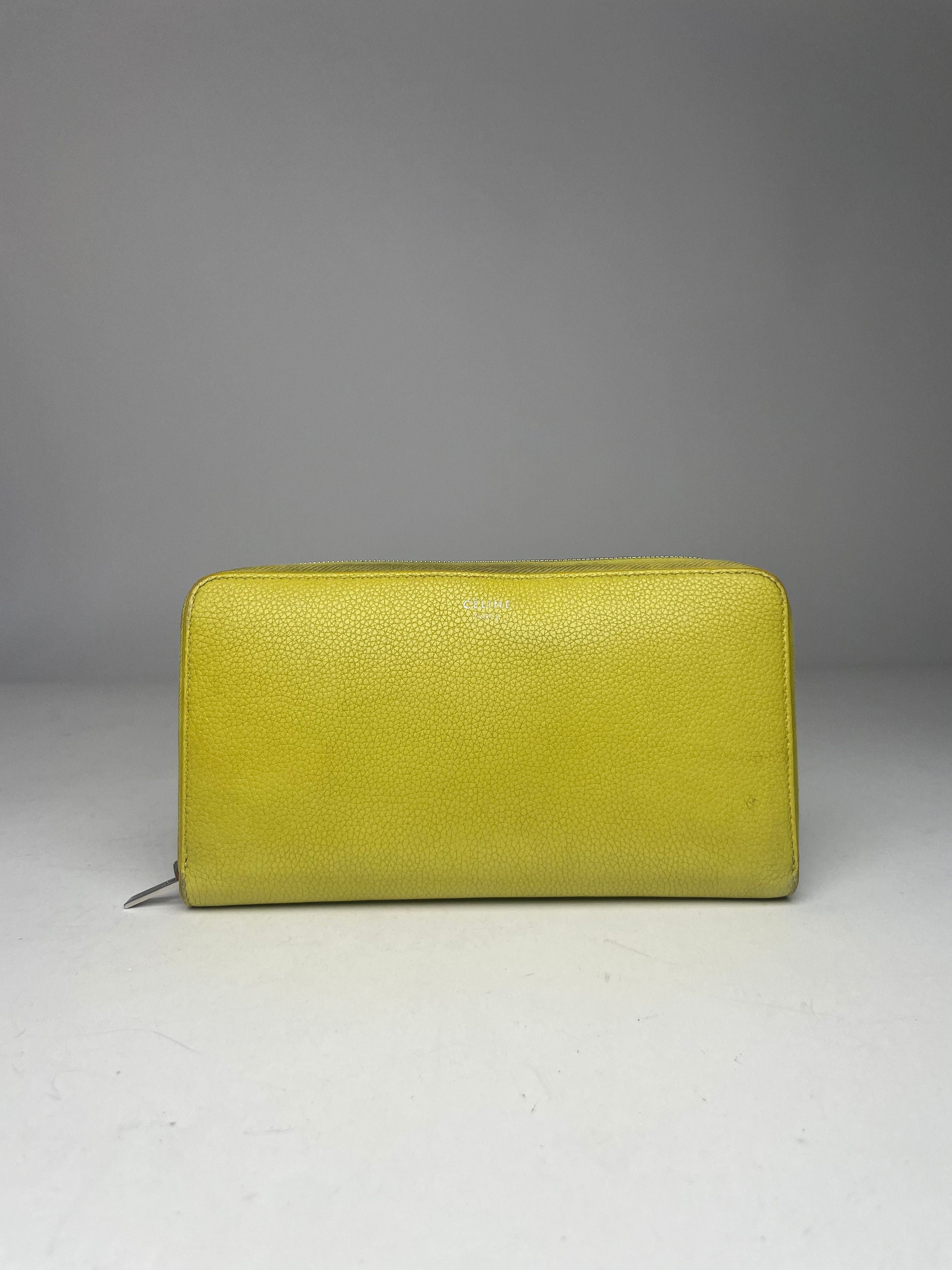 Celine Vintage Paris Zuppy Leather Wallet Neon Green Size ONE SIZE - 1 Thumbnail