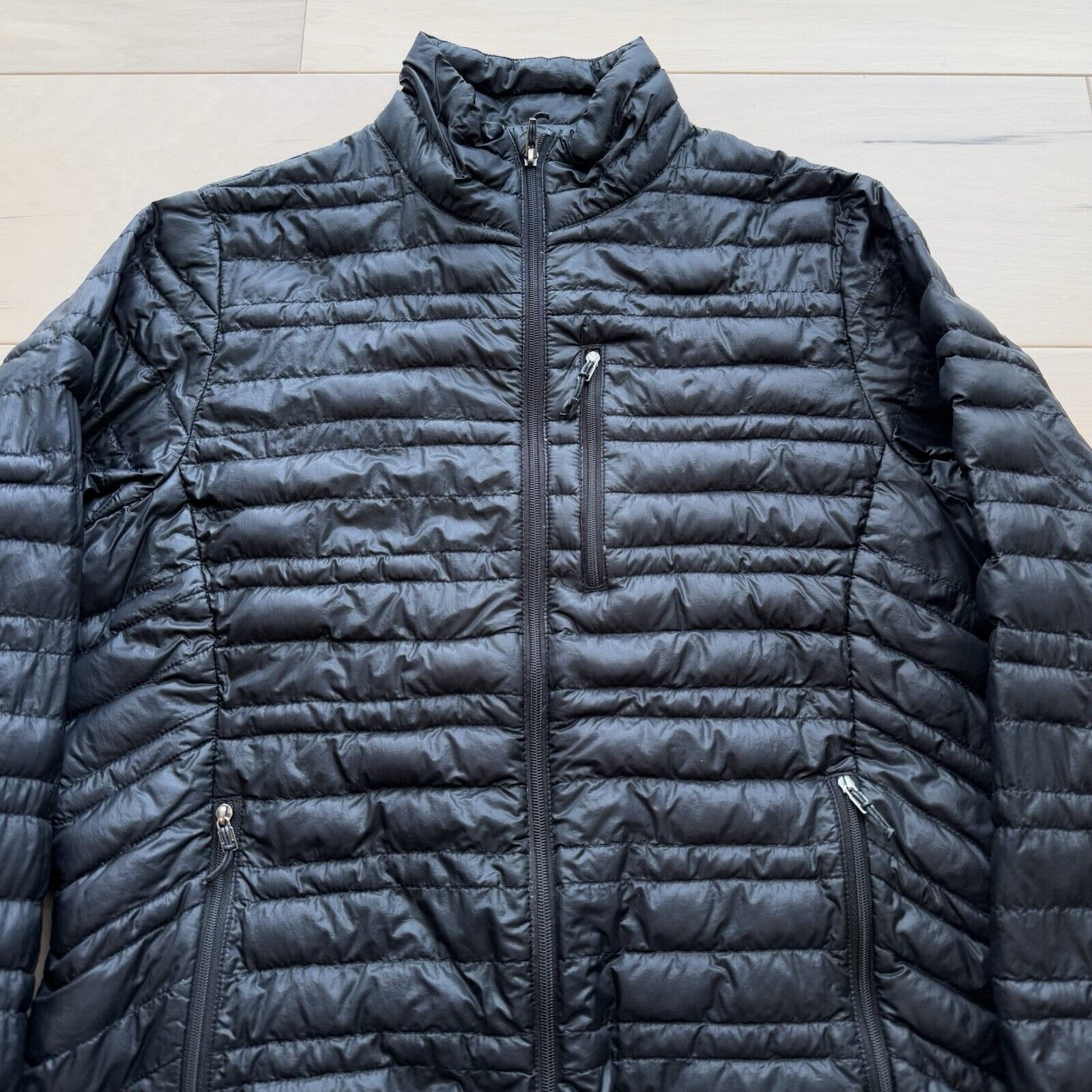 Patagonia Patagonia Ultralight Down Jacket Women's M Black Lightweight Size M / US 6-8 / IT 42-44 - 3 Thumbnail