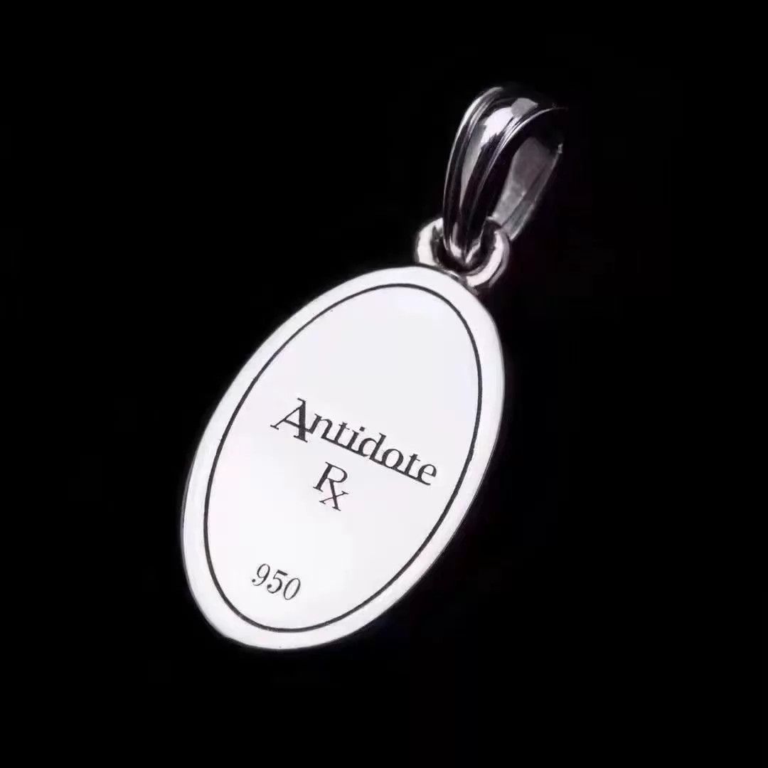 Other ANTIDOTE BUYERS CLUB Japan Oval Arabesque Silver Cross Pendant Size ONE SIZE - 2 Thumbnail