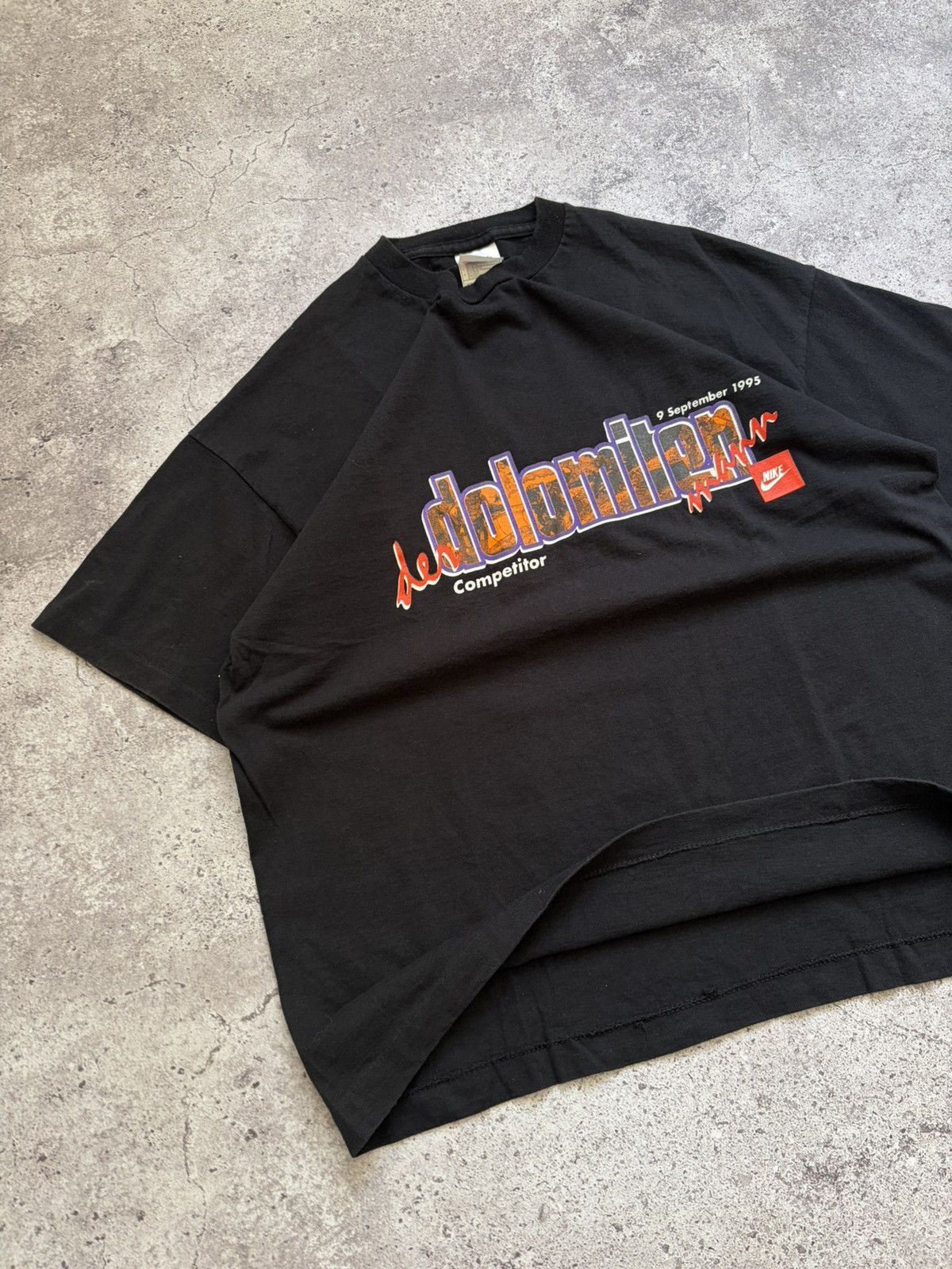 Nike Vintage Nike Dolomiten 1995 T-shirt Size US L / EU 52-54 / 3 - 3 Thumbnail