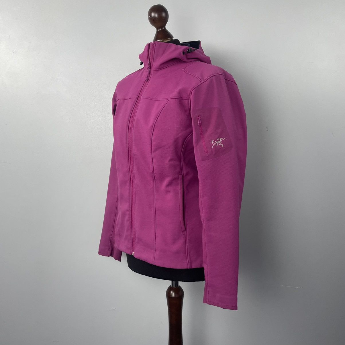 Arc'teryx Arc’teyx Women’s Jacket Goretex Primaloft size M Size M / US 6-8 / IT 42-44 - 2 Thumbnail